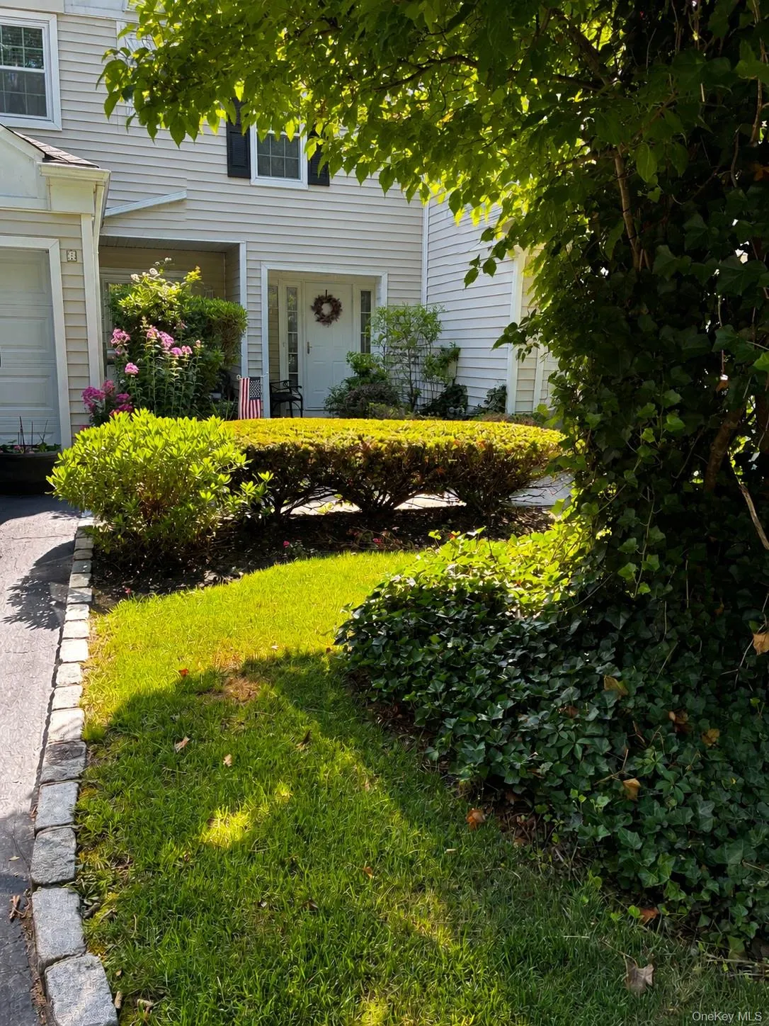 3 Pidgeon Court, Brookhaven, NY, 2 Bedrooms Bedrooms, 4 Rooms Rooms,1 BathroomBathrooms,Residential,For Rent,Pidgeon,0,1022774 3 Pidgeon Court, Brookhaven, NY, 2 Bedrooms Bedrooms, 4 Rooms Rooms,1 BathroomBathrooms,Residential,For Rent,Pidgeon,0,1022774
