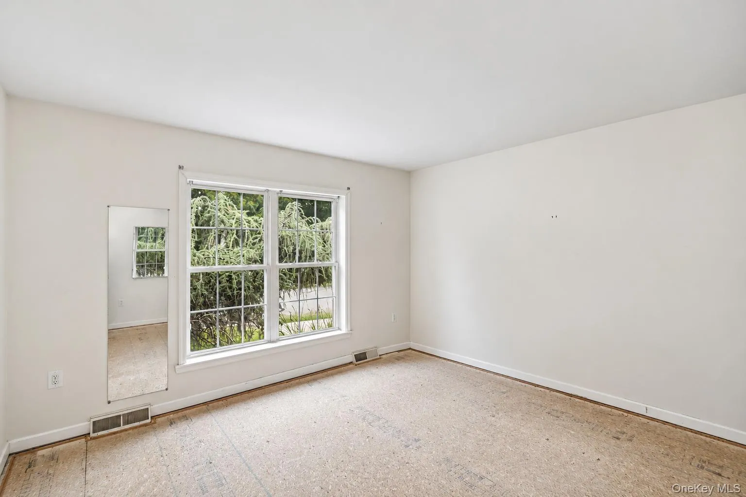 1407 Middle Road, Riverhead, NY, 3 Bedrooms Bedrooms, 5 Rooms Rooms,2 BathroomsBathrooms,Residential,For Rent,Middle,0,1022776 1407 Middle Road, Riverhead, NY, 3 Bedrooms Bedrooms, 5 Rooms Rooms,2 BathroomsBathrooms,Residential,For Rent,Middle,0,1022776
