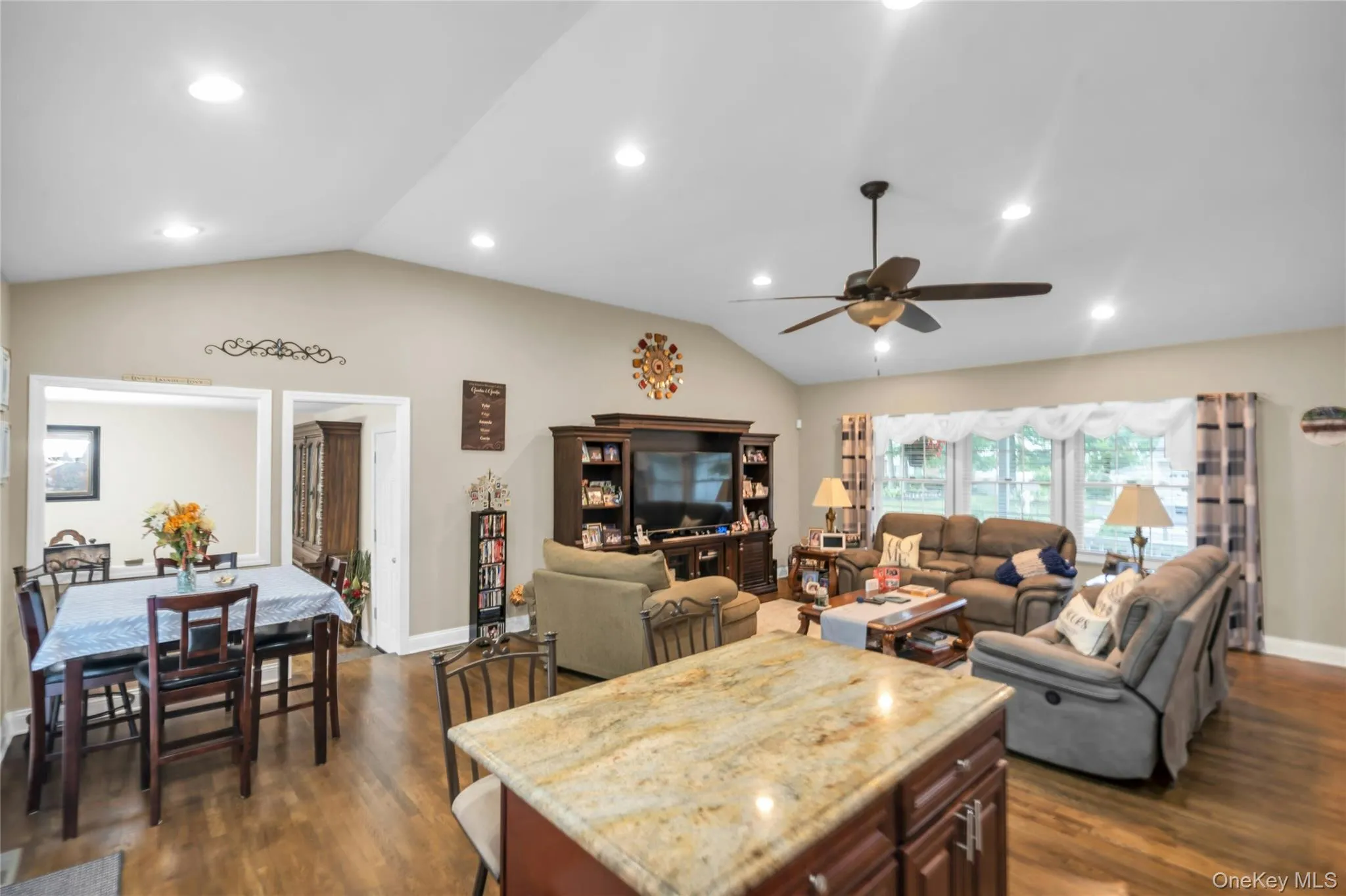 84 Juniper Avenue, Islip, NY, 3 Bedrooms Bedrooms, 7 Rooms Rooms,3 BathroomsBathrooms,Residential,For Rent,Juniper,0,1022778 84 Juniper Avenue, Islip, NY, 3 Bedrooms Bedrooms, 7 Rooms Rooms,3 BathroomsBathrooms,Residential,For Rent,Juniper,0,1022778