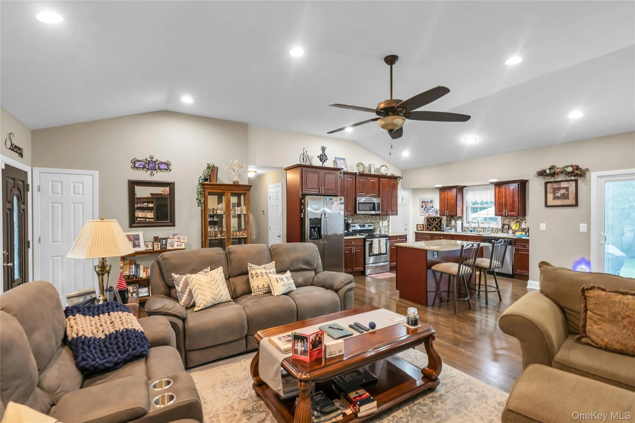 84 Juniper Avenue, Islip, NY, 3 Bedrooms Bedrooms, 7 Rooms Rooms,3 BathroomsBathrooms,Residential,For Rent,Juniper,0,1022778 84 Juniper Avenue, Islip, NY, 3 Bedrooms Bedrooms, 7 Rooms Rooms,3 BathroomsBathrooms,Residential,For Rent,Juniper,0,1022778