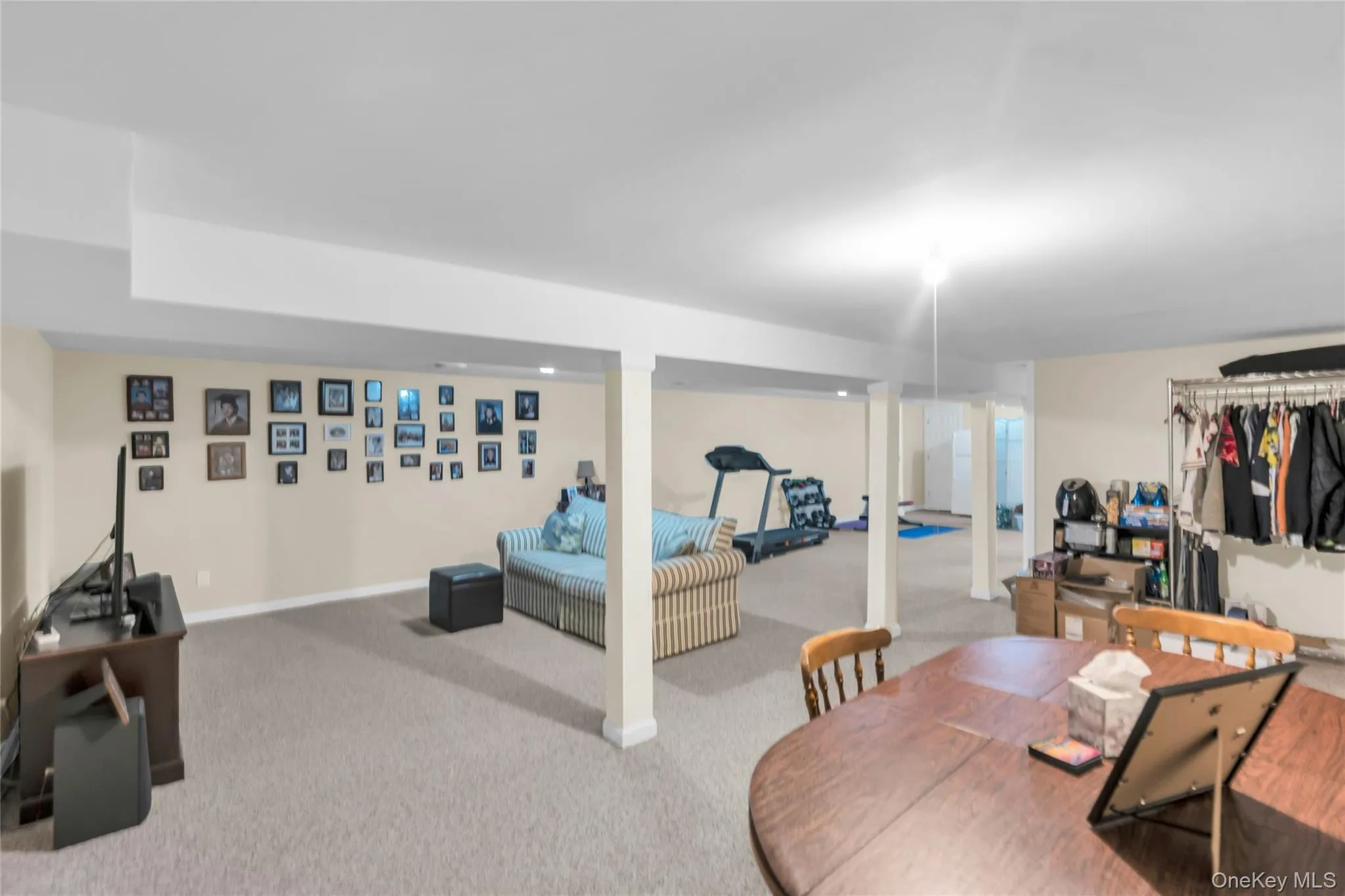 84 Juniper Avenue, Islip, NY, 3 Bedrooms Bedrooms, 7 Rooms Rooms,3 BathroomsBathrooms,Residential,For Rent,Juniper,0,1022778 84 Juniper Avenue, Islip, NY, 3 Bedrooms Bedrooms, 7 Rooms Rooms,3 BathroomsBathrooms,Residential,For Rent,Juniper,0,1022778