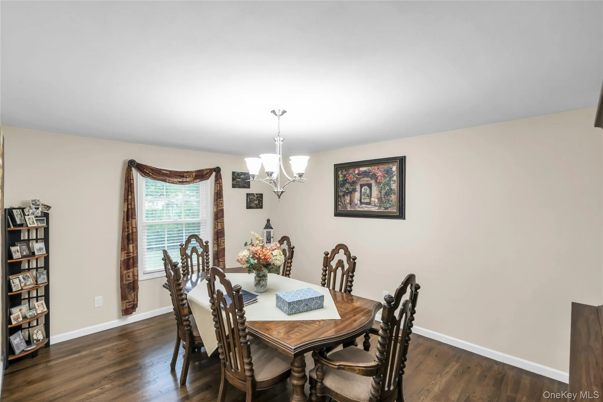 84 Juniper Avenue, Islip, NY, 3 Bedrooms Bedrooms, 7 Rooms Rooms,3 BathroomsBathrooms,Residential,For Rent,Juniper,0,1022778 84 Juniper Avenue, Islip, NY, 3 Bedrooms Bedrooms, 7 Rooms Rooms,3 BathroomsBathrooms,Residential,For Rent,Juniper,0,1022778
