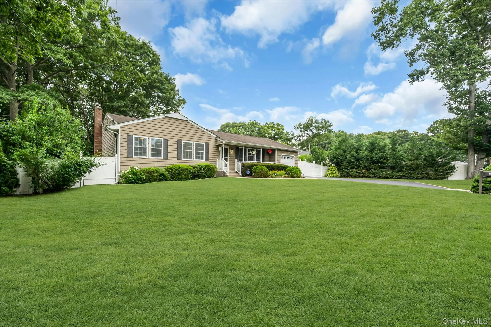 84 Juniper Avenue, Islip, NY, 3 Bedrooms Bedrooms, 7 Rooms Rooms,3 BathroomsBathrooms,Residential,For Rent,Juniper,0,1022778 84 Juniper Avenue, Islip, NY, 3 Bedrooms Bedrooms, 7 Rooms Rooms,3 BathroomsBathrooms,Residential,For Rent,Juniper,0,1022778