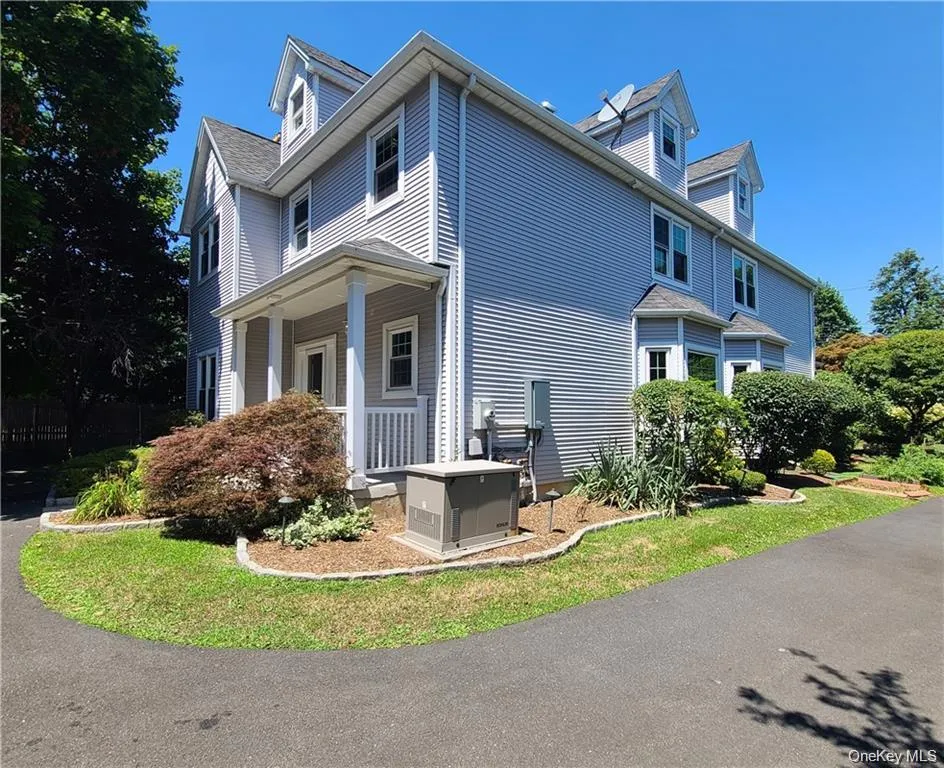 76 Smith Avenue, Orangetown, NY, 3 Bedrooms Bedrooms, 8 Rooms Rooms,2 BathroomsBathrooms,Residential,For Rent,Smith,0,1022779 76 Smith Avenue, Orangetown, NY, 3 Bedrooms Bedrooms, 8 Rooms Rooms,2 BathroomsBathrooms,Residential,For Rent,Smith,0,1022779