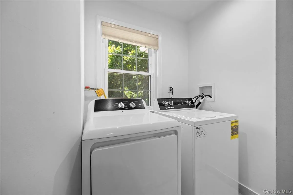 76 Smith Avenue, Orangetown, NY, 3 Bedrooms Bedrooms, 8 Rooms Rooms,2 BathroomsBathrooms,Residential,For Rent,Smith,0,1022779 76 Smith Avenue, Orangetown, NY, 3 Bedrooms Bedrooms, 8 Rooms Rooms,2 BathroomsBathrooms,Residential,For Rent,Smith,0,1022779