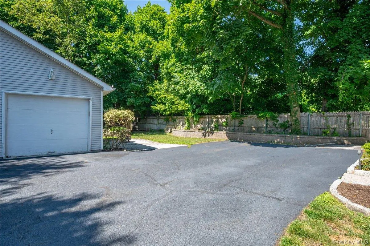76 Smith Avenue, Orangetown, NY, 3 Bedrooms Bedrooms, 8 Rooms Rooms,2 BathroomsBathrooms,Residential,For Rent,Smith,0,1022779 76 Smith Avenue, Orangetown, NY, 3 Bedrooms Bedrooms, 8 Rooms Rooms,2 BathroomsBathrooms,Residential,For Rent,Smith,0,1022779
