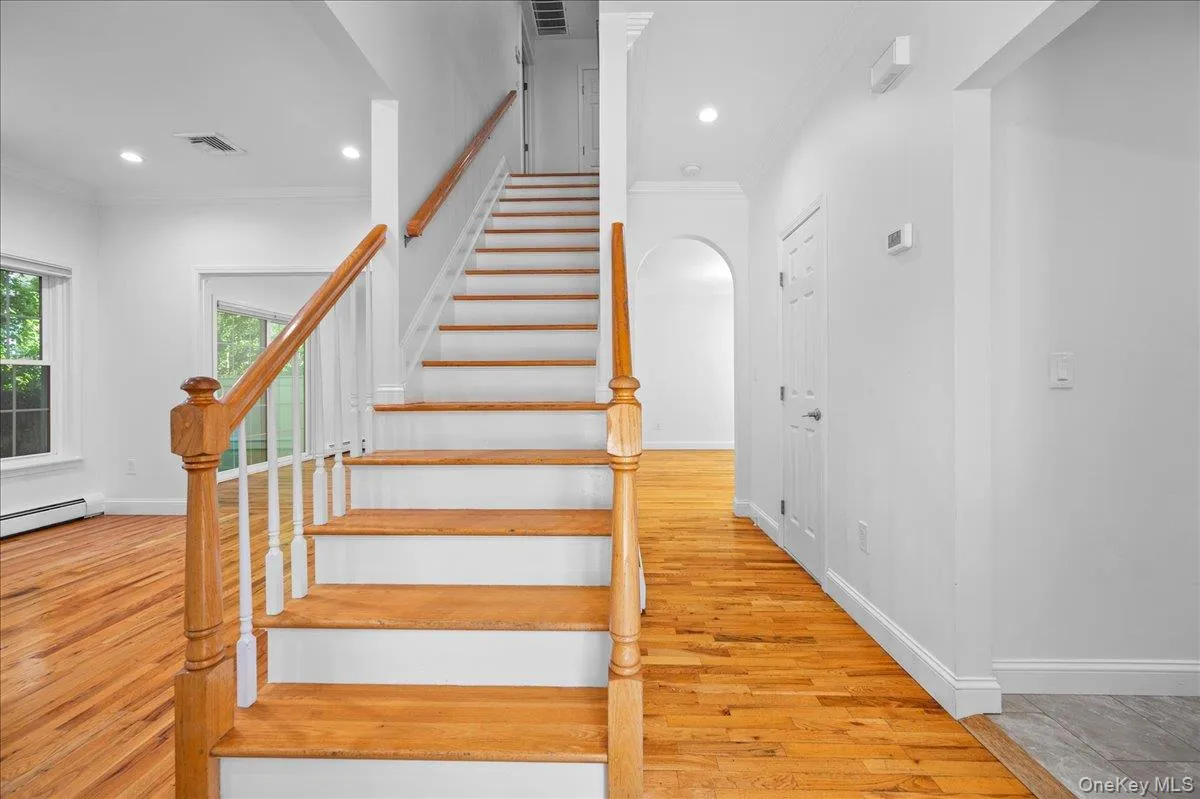 76 Smith Avenue, Orangetown, NY, 3 Bedrooms Bedrooms, 8 Rooms Rooms,2 BathroomsBathrooms,Residential,For Rent,Smith,0,1022779 76 Smith Avenue, Orangetown, NY, 3 Bedrooms Bedrooms, 8 Rooms Rooms,2 BathroomsBathrooms,Residential,For Rent,Smith,0,1022779