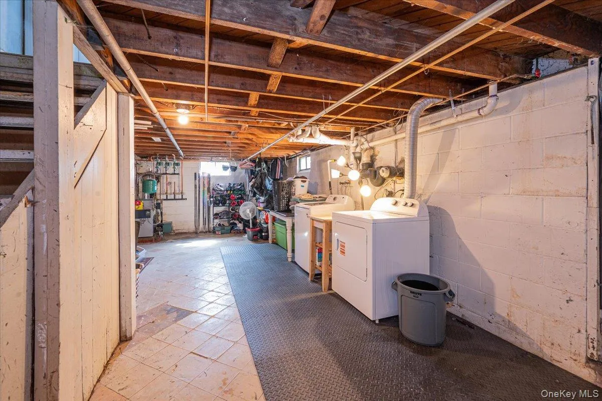 148 Saxton Street, Brookhaven, NY, 4 Bedrooms Bedrooms, 8 Rooms Rooms,2 BathroomsBathrooms,Residential,For Rent,Saxton,0,1022786 148 Saxton Street, Brookhaven, NY, 4 Bedrooms Bedrooms, 8 Rooms Rooms,2 BathroomsBathrooms,Residential,For Rent,Saxton,0,1022786
