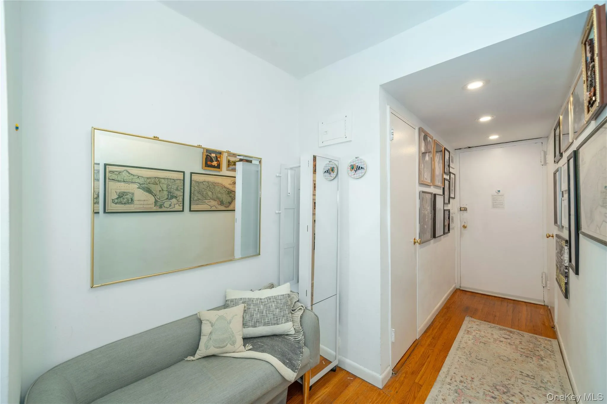 3185 Crescent Street, New York, NY, 2 Bedrooms Bedrooms, 4 Rooms Rooms,1 BathroomBathrooms,Residential,For Rent,Crescent,0,1022787 3185 Crescent Street, New York, NY, 2 Bedrooms Bedrooms, 4 Rooms Rooms,1 BathroomBathrooms,Residential,For Rent,Crescent,0,1022787