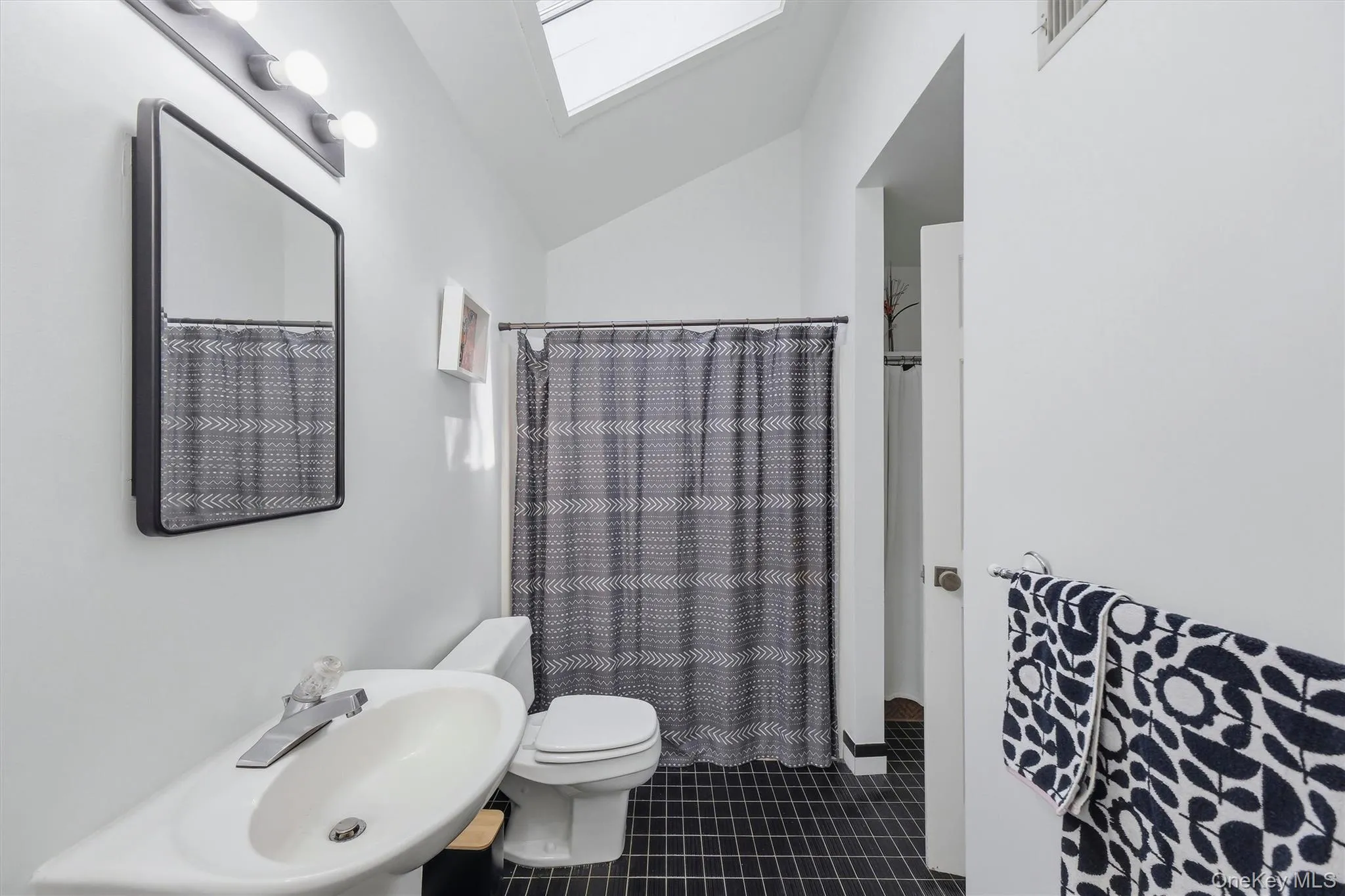 101 Westchester Avenue, Cortlandt, NY, 4 Bedrooms Bedrooms, 9 Rooms Rooms,2 BathroomsBathrooms,Residential,For Rent,Westchester,0,1022793 101 Westchester Avenue, Cortlandt, NY, 4 Bedrooms Bedrooms, 9 Rooms Rooms,2 BathroomsBathrooms,Residential,For Rent,Westchester,0,1022793