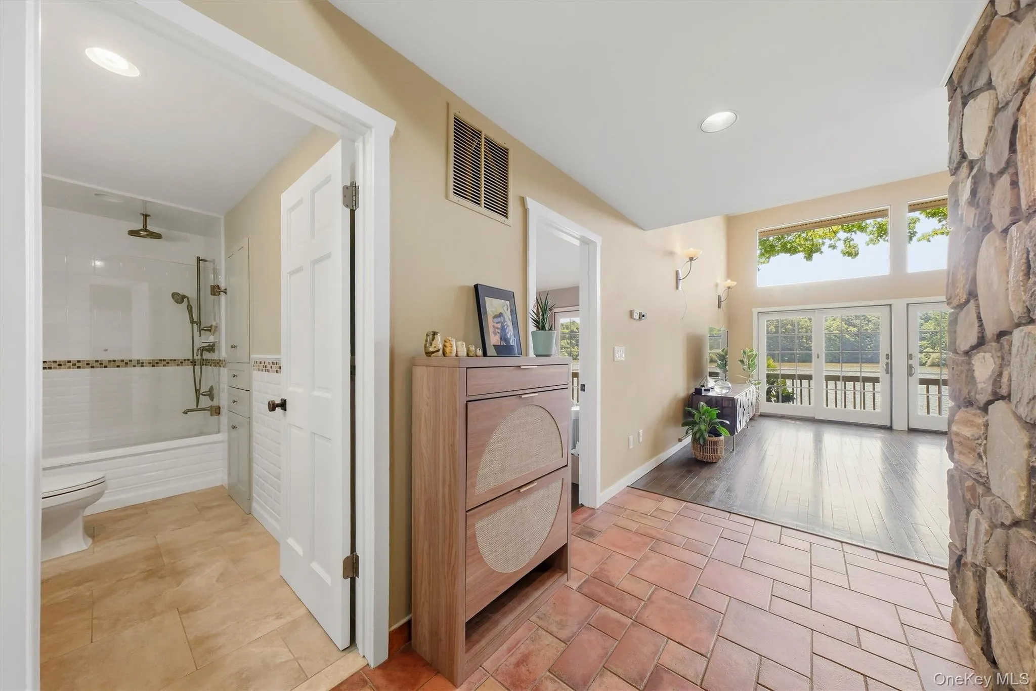 101 Westchester Avenue, Cortlandt, NY, 4 Bedrooms Bedrooms, 9 Rooms Rooms,2 BathroomsBathrooms,Residential,For Rent,Westchester,0,1022793 101 Westchester Avenue, Cortlandt, NY, 4 Bedrooms Bedrooms, 9 Rooms Rooms,2 BathroomsBathrooms,Residential,For Rent,Westchester,0,1022793