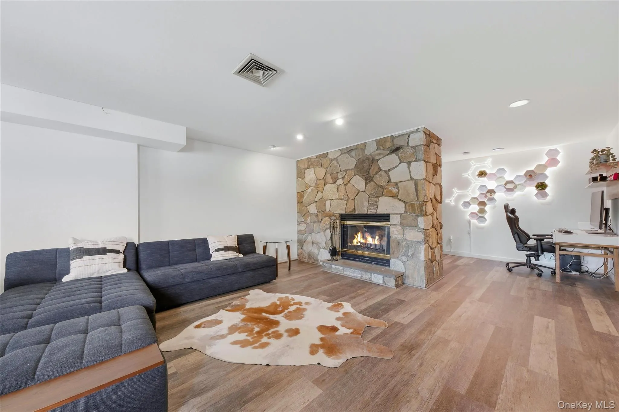 101 Westchester Avenue, Cortlandt, NY, 4 Bedrooms Bedrooms, 9 Rooms Rooms,2 BathroomsBathrooms,Residential,For Rent,Westchester,0,1022793 101 Westchester Avenue, Cortlandt, NY, 4 Bedrooms Bedrooms, 9 Rooms Rooms,2 BathroomsBathrooms,Residential,For Rent,Westchester,0,1022793