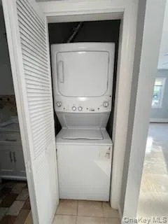 44 Commander Avenue, Hempstead, NY, 2 Bedrooms Bedrooms, 5 Rooms Rooms,1 BathroomBathrooms,Residential,For Rent,Commander,0,1022802 44 Commander Avenue, Hempstead, NY, 2 Bedrooms Bedrooms, 5 Rooms Rooms,1 BathroomBathrooms,Residential,For Rent,Commander,0,1022802