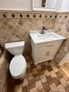 44 Commander Avenue, Hempstead, NY, 2 Bedrooms Bedrooms, 5 Rooms Rooms,1 BathroomBathrooms,Residential,For Rent,Commander,0,1022802 44 Commander Avenue, Hempstead, NY, 2 Bedrooms Bedrooms, 5 Rooms Rooms,1 BathroomBathrooms,Residential,For Rent,Commander,0,1022802