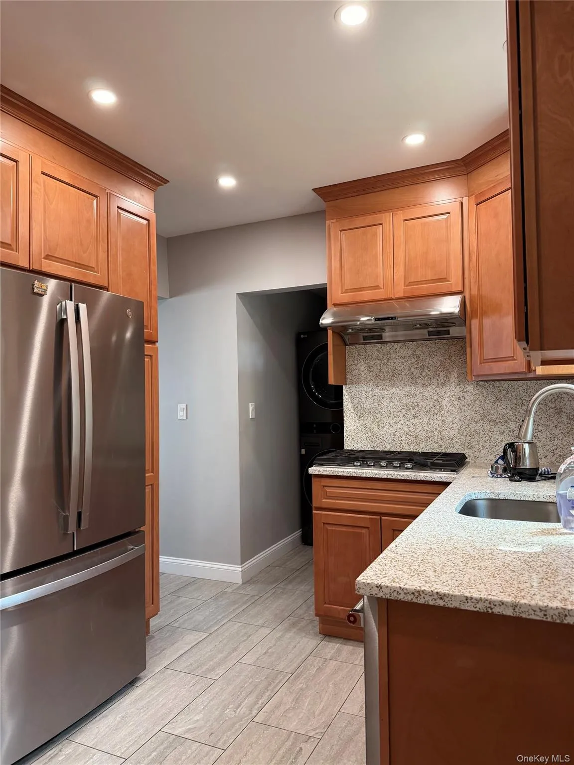 4112 Glenwood Street, New York, NY, 3 Bedrooms Bedrooms, 8 Rooms Rooms,2 BathroomsBathrooms,Residential,For Rent,Glenwood,0,1022809 4112 Glenwood Street, New York, NY, 3 Bedrooms Bedrooms, 8 Rooms Rooms,2 BathroomsBathrooms,Residential,For Rent,Glenwood,0,1022809