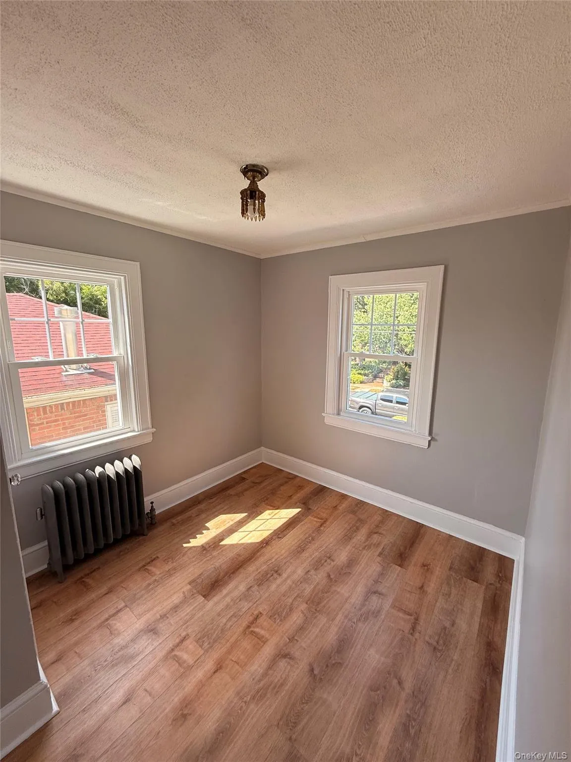 4112 Glenwood Street, New York, NY, 3 Bedrooms Bedrooms, 8 Rooms Rooms,2 BathroomsBathrooms,Residential,For Rent,Glenwood,0,1022809 4112 Glenwood Street, New York, NY, 3 Bedrooms Bedrooms, 8 Rooms Rooms,2 BathroomsBathrooms,Residential,For Rent,Glenwood,0,1022809