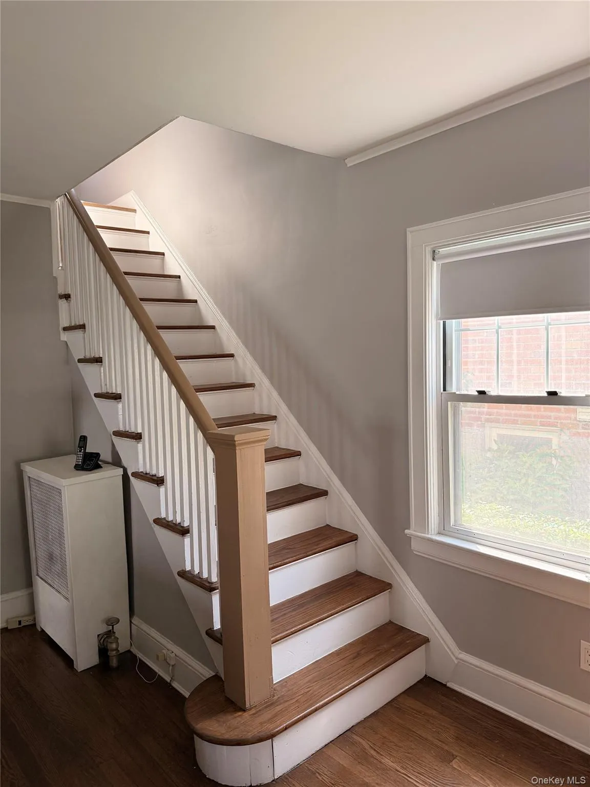 4112 Glenwood Street, New York, NY, 3 Bedrooms Bedrooms, 8 Rooms Rooms,2 BathroomsBathrooms,Residential,For Rent,Glenwood,0,1022809 4112 Glenwood Street, New York, NY, 3 Bedrooms Bedrooms, 8 Rooms Rooms,2 BathroomsBathrooms,Residential,For Rent,Glenwood,0,1022809