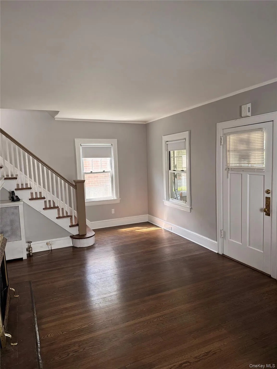4112 Glenwood Street, New York, NY, 3 Bedrooms Bedrooms, 8 Rooms Rooms,2 BathroomsBathrooms,Residential,For Rent,Glenwood,0,1022809 4112 Glenwood Street, New York, NY, 3 Bedrooms Bedrooms, 8 Rooms Rooms,2 BathroomsBathrooms,Residential,For Rent,Glenwood,0,1022809