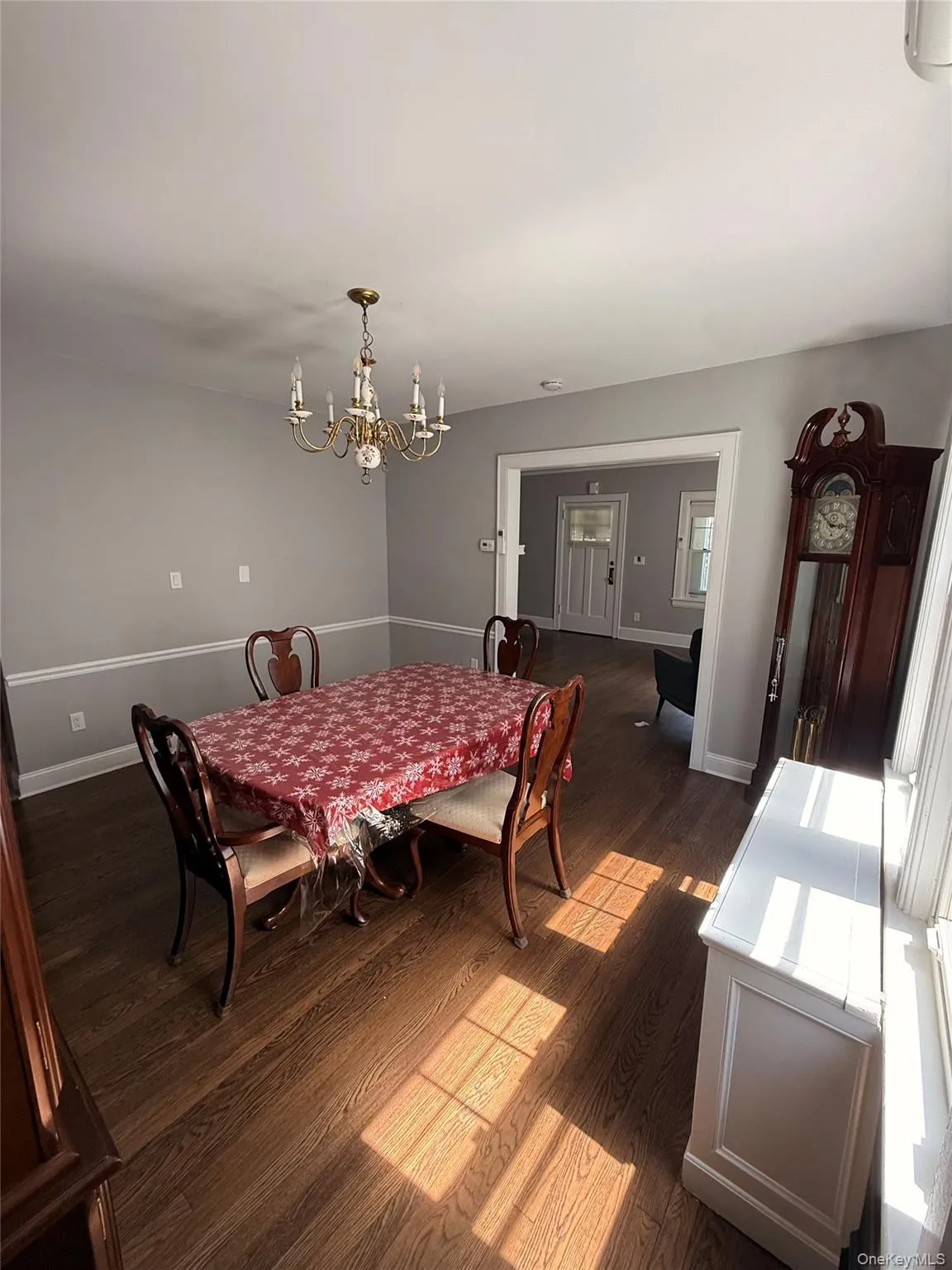 4112 Glenwood Street, New York, NY, 3 Bedrooms Bedrooms, 8 Rooms Rooms,2 BathroomsBathrooms,Residential,For Rent,Glenwood,0,1022809 4112 Glenwood Street, New York, NY, 3 Bedrooms Bedrooms, 8 Rooms Rooms,2 BathroomsBathrooms,Residential,For Rent,Glenwood,0,1022809