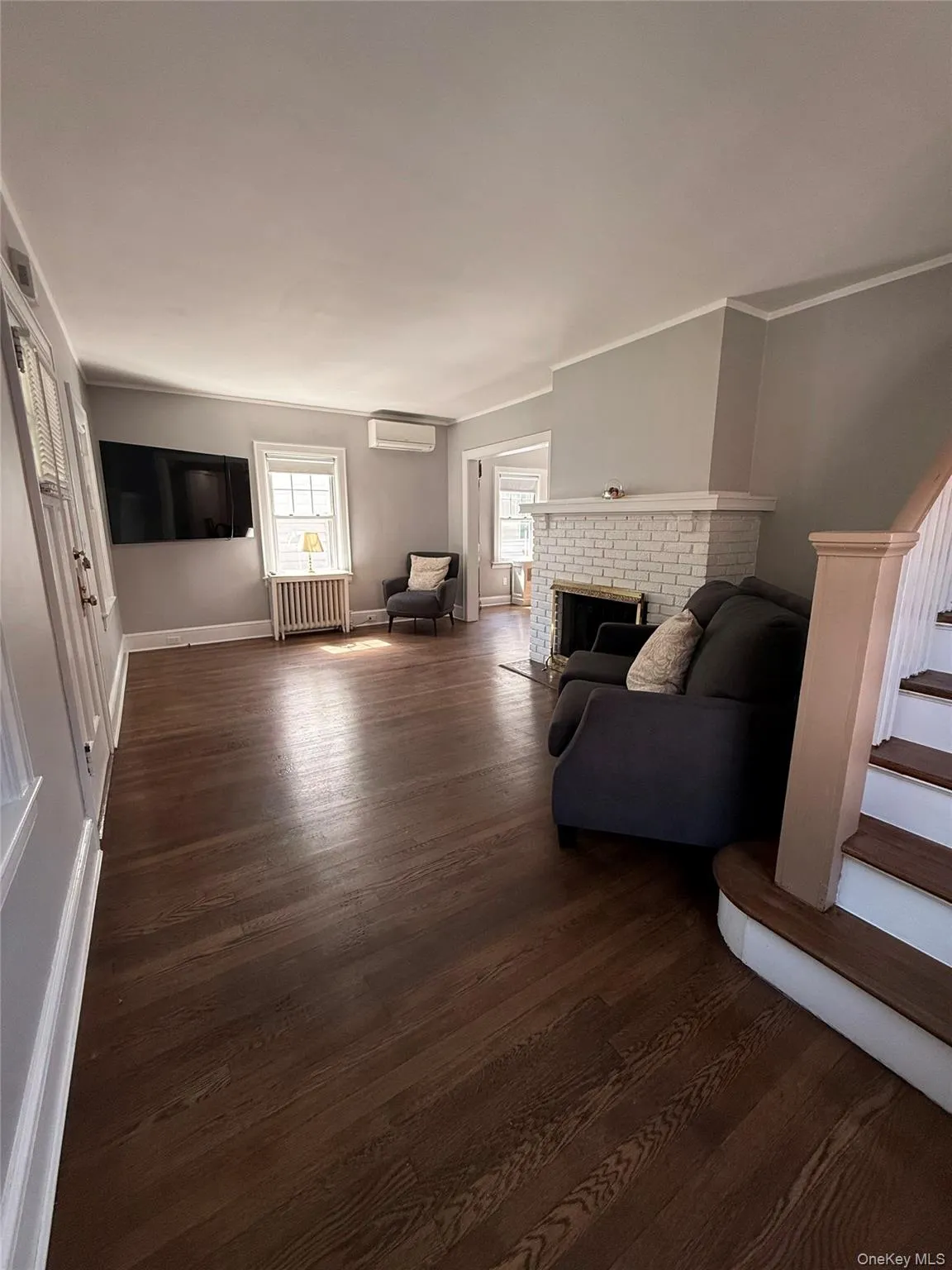 4112 Glenwood Street, New York, NY, 3 Bedrooms Bedrooms, 8 Rooms Rooms,2 BathroomsBathrooms,Residential,For Rent,Glenwood,0,1022809 4112 Glenwood Street, New York, NY, 3 Bedrooms Bedrooms, 8 Rooms Rooms,2 BathroomsBathrooms,Residential,For Rent,Glenwood,0,1022809