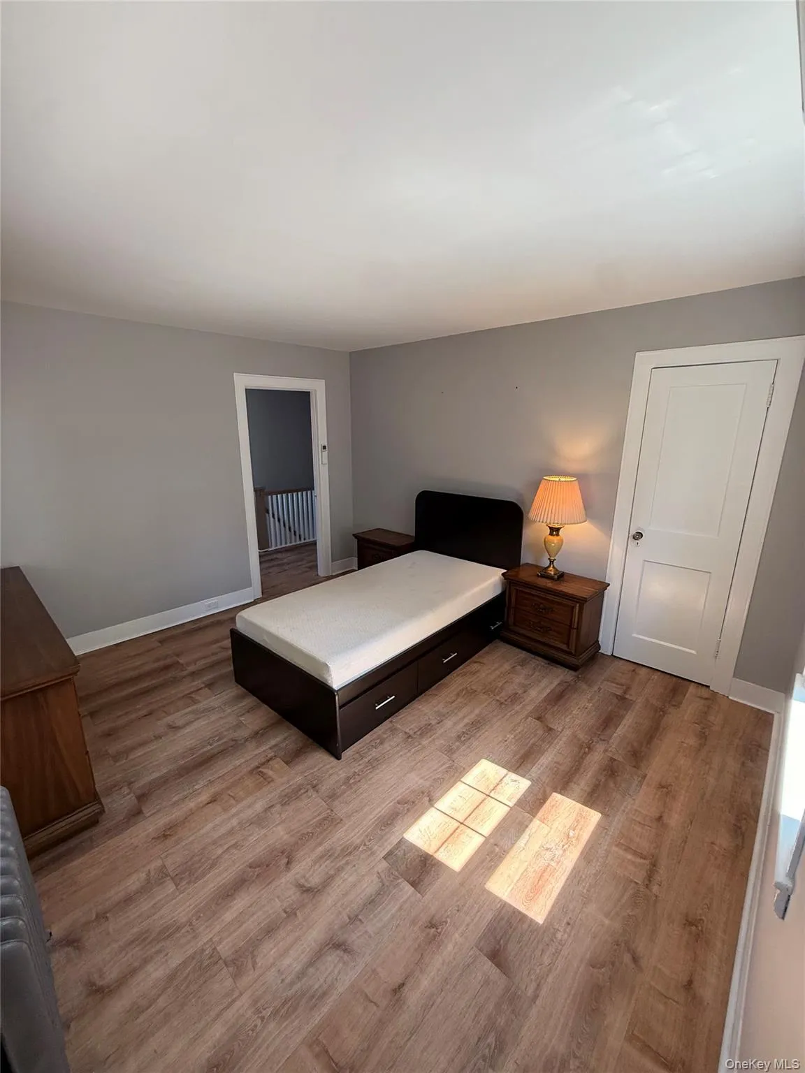4112 Glenwood Street, New York, NY, 3 Bedrooms Bedrooms, 8 Rooms Rooms,2 BathroomsBathrooms,Residential,For Rent,Glenwood,0,1022809 4112 Glenwood Street, New York, NY, 3 Bedrooms Bedrooms, 8 Rooms Rooms,2 BathroomsBathrooms,Residential,For Rent,Glenwood,0,1022809