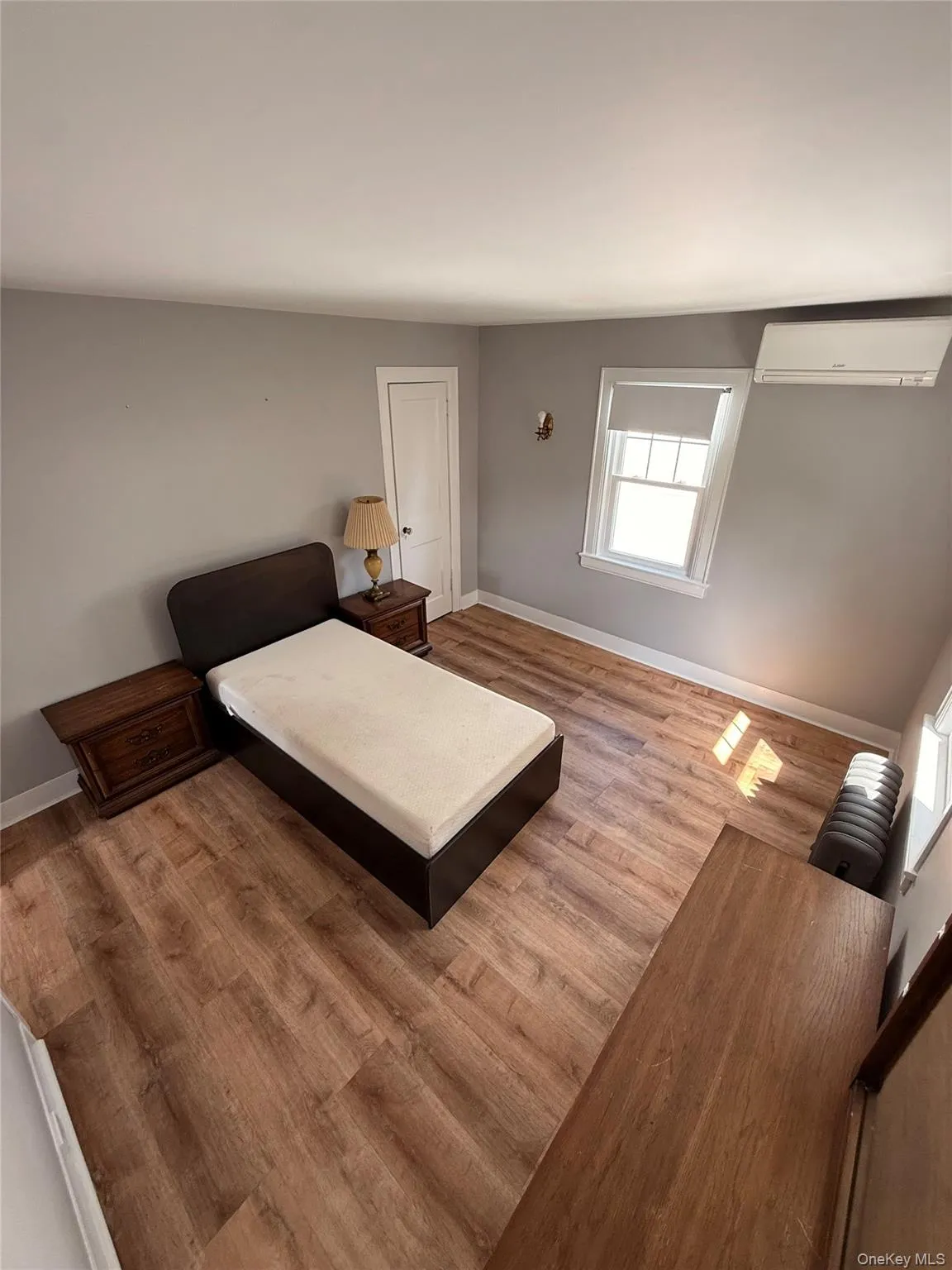 4112 Glenwood Street, New York, NY, 3 Bedrooms Bedrooms, 8 Rooms Rooms,2 BathroomsBathrooms,Residential,For Rent,Glenwood,0,1022809 4112 Glenwood Street, New York, NY, 3 Bedrooms Bedrooms, 8 Rooms Rooms,2 BathroomsBathrooms,Residential,For Rent,Glenwood,0,1022809