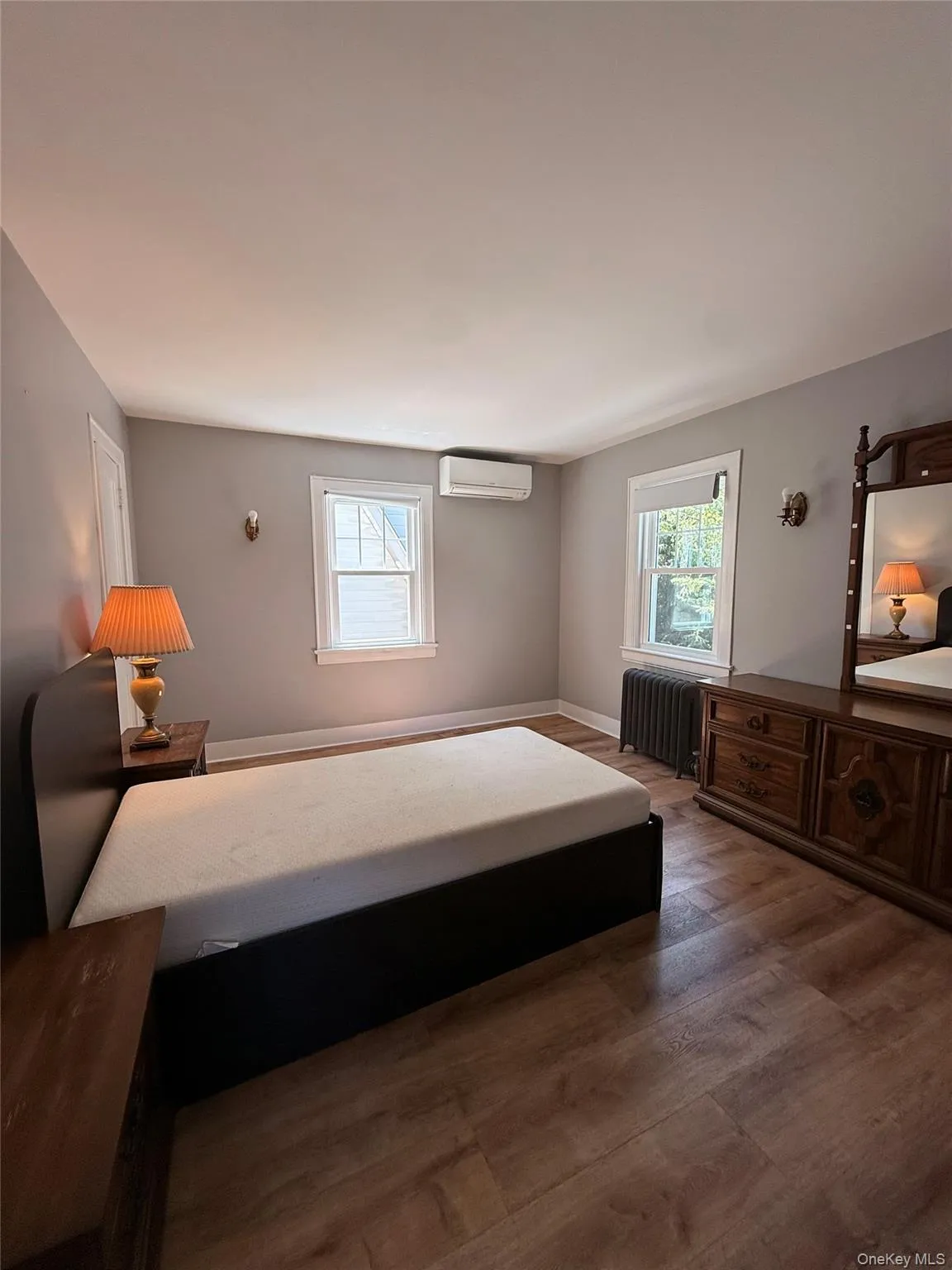 4112 Glenwood Street, New York, NY, 3 Bedrooms Bedrooms, 8 Rooms Rooms,2 BathroomsBathrooms,Residential,For Rent,Glenwood,0,1022809 4112 Glenwood Street, New York, NY, 3 Bedrooms Bedrooms, 8 Rooms Rooms,2 BathroomsBathrooms,Residential,For Rent,Glenwood,0,1022809