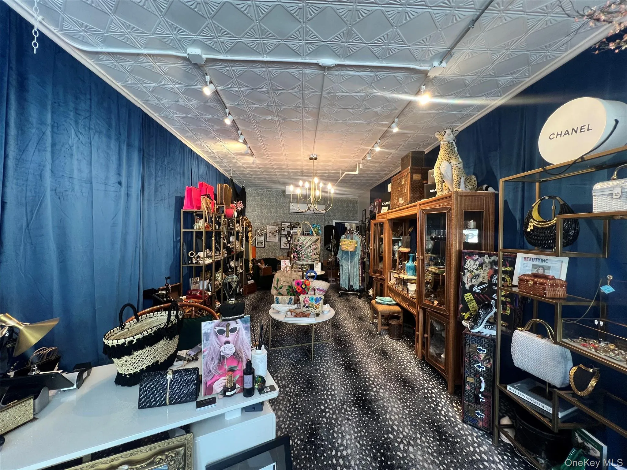 188 New York Avenue, Huntington, NY, ,Commercial Lease,For Rent,New York,0,1022812 188 New York Avenue, Huntington, NY, ,Commercial Lease,For Rent,New York,0,1022812