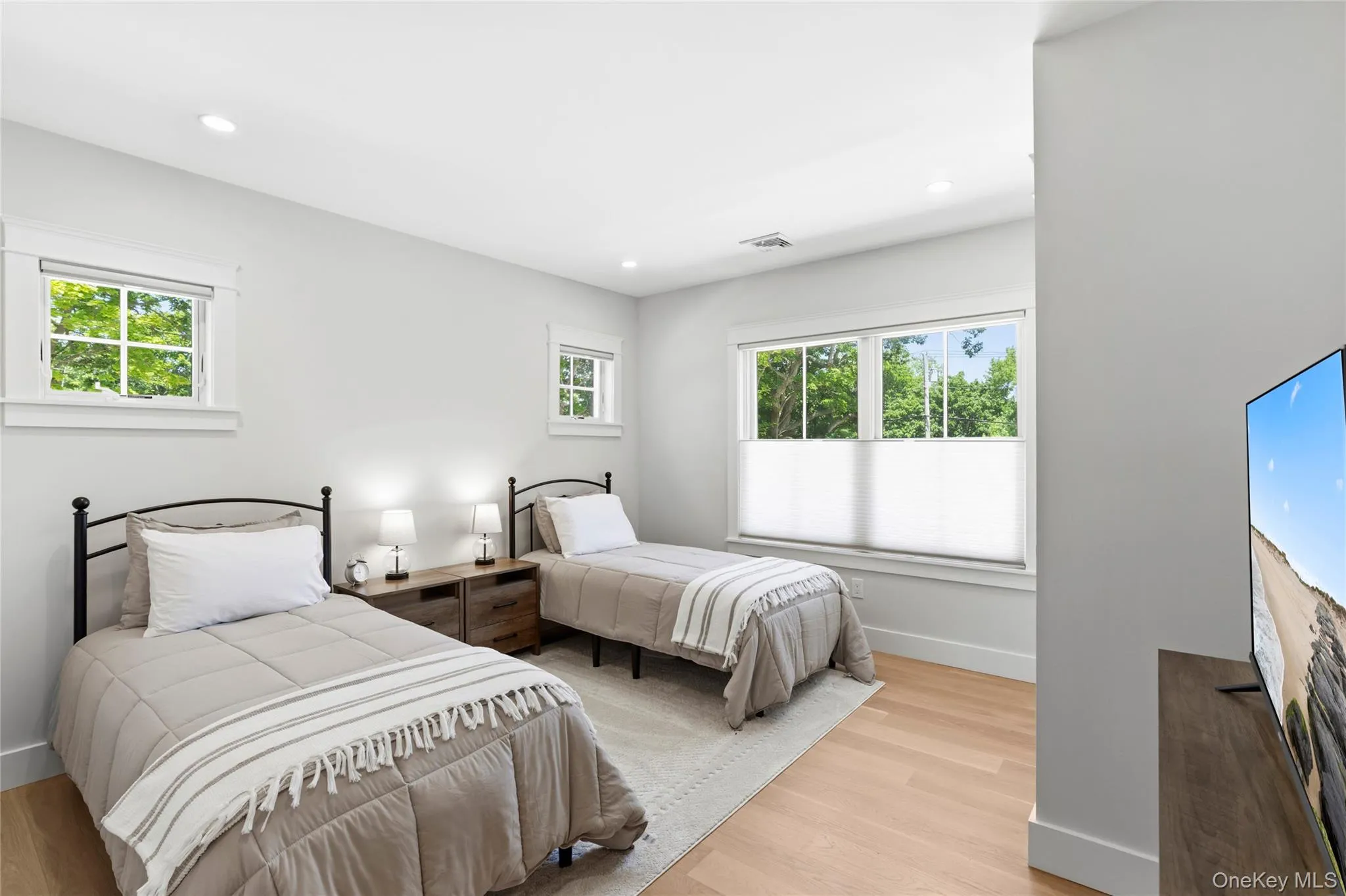 139 Montauk Highway, Southampton, NY, 4 Bedrooms Bedrooms, 7 Rooms Rooms,4 BathroomsBathrooms,Residential,For Rent,Montauk,0,1022817 139 Montauk Highway, Southampton, NY, 4 Bedrooms Bedrooms, 7 Rooms Rooms,4 BathroomsBathrooms,Residential,For Rent,Montauk,0,1022817