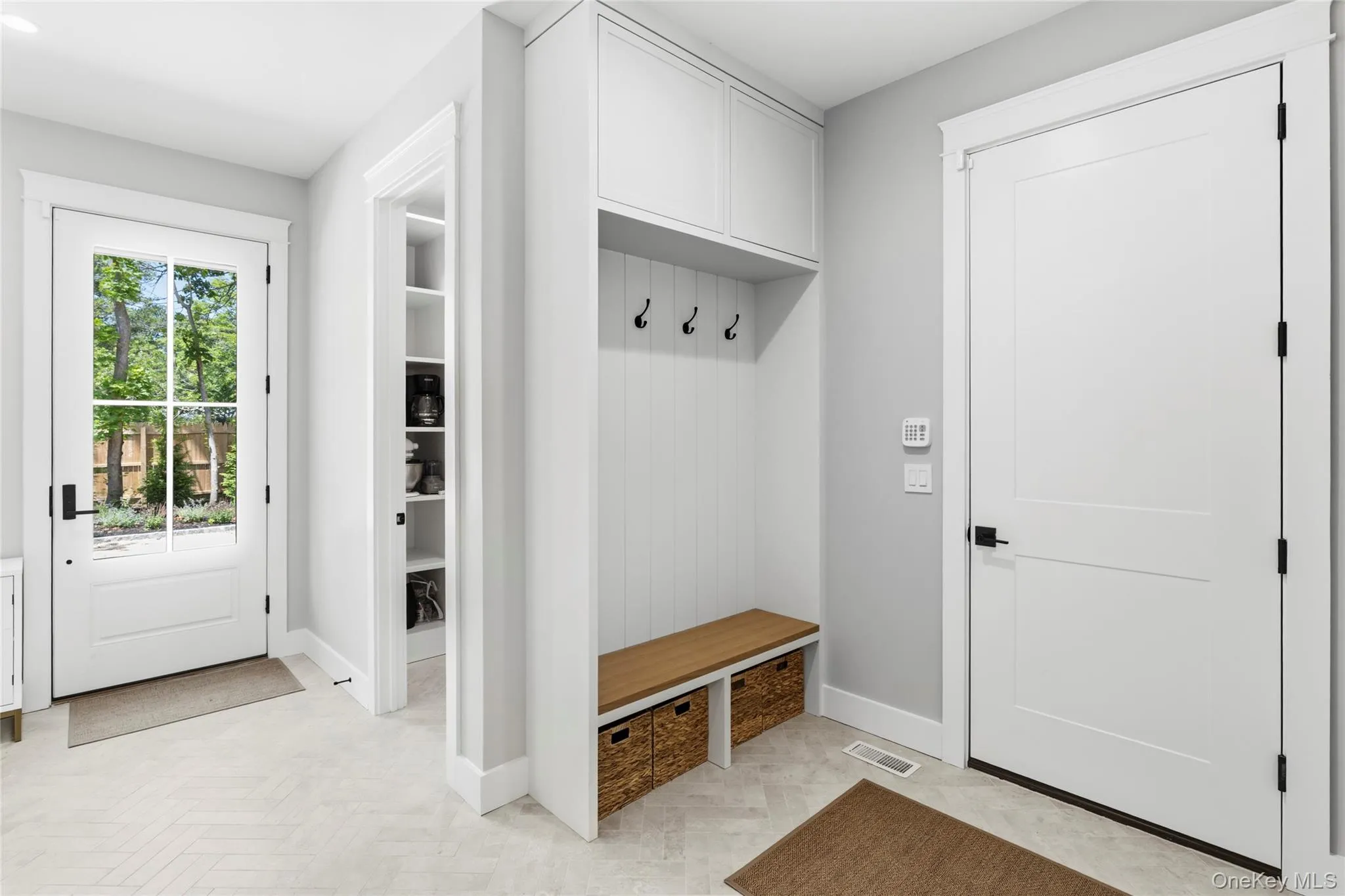 139 Montauk Highway, Southampton, NY, 4 Bedrooms Bedrooms, 7 Rooms Rooms,4 BathroomsBathrooms,Residential,For Rent,Montauk,0,1022817 139 Montauk Highway, Southampton, NY, 4 Bedrooms Bedrooms, 7 Rooms Rooms,4 BathroomsBathrooms,Residential,For Rent,Montauk,0,1022817