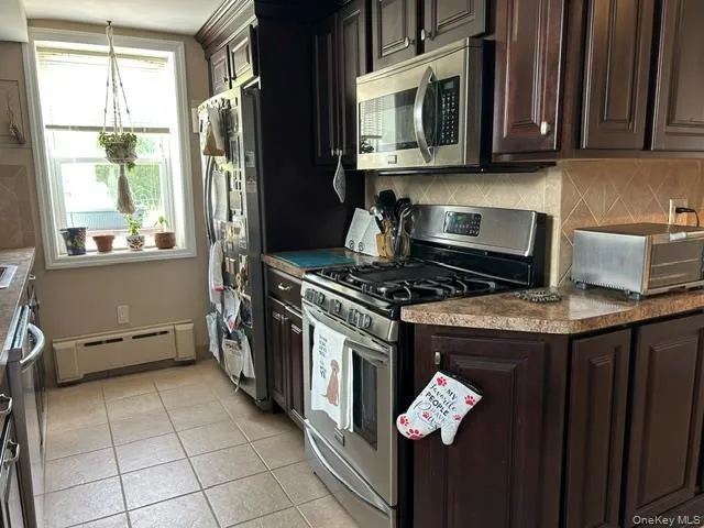 546 Hudson Street, Long Beach, NY, 1 Bedroom Bedrooms, 4 Rooms Rooms,1 BathroomBathrooms,Residential Lease,For Rent,Hudson,0,1022822 546 Hudson Street, Long Beach, NY, 1 Bedroom Bedrooms, 4 Rooms Rooms,1 BathroomBathrooms,Residential Lease,For Rent,Hudson,0,1022822