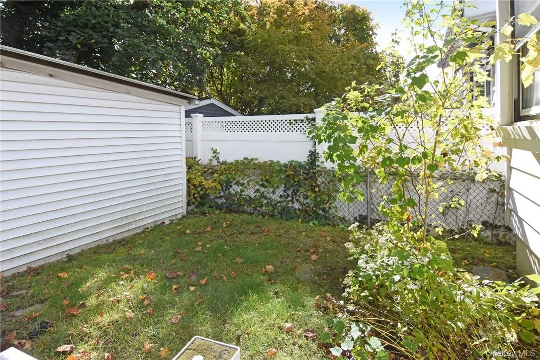216 Third Avenue, Pelham, NY, 4 Bedrooms Bedrooms, 12 Rooms Rooms,1 BathroomBathrooms,Residential Lease,For Rent,Third,0,1022824 216 Third Avenue, Pelham, NY, 4 Bedrooms Bedrooms, 12 Rooms Rooms,1 BathroomBathrooms,Residential Lease,For Rent,Third,0,1022824