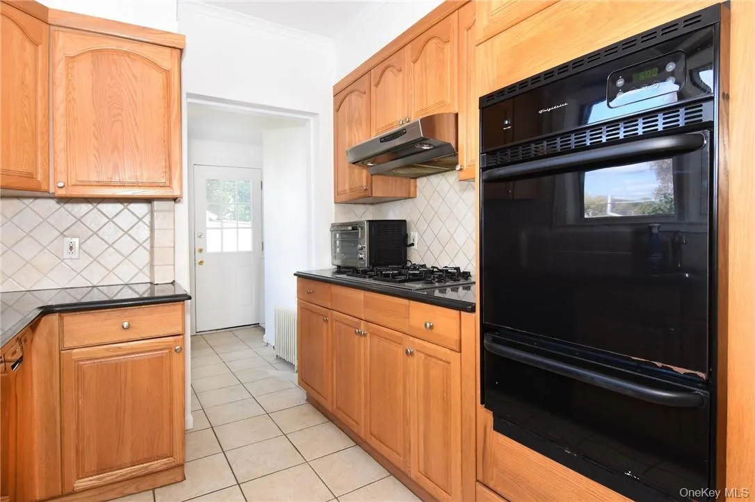 216 Third Avenue, Pelham, NY, 4 Bedrooms Bedrooms, 12 Rooms Rooms,1 BathroomBathrooms,Residential Lease,For Rent,Third,0,1022824 216 Third Avenue, Pelham, NY, 4 Bedrooms Bedrooms, 12 Rooms Rooms,1 BathroomBathrooms,Residential Lease,For Rent,Third,0,1022824