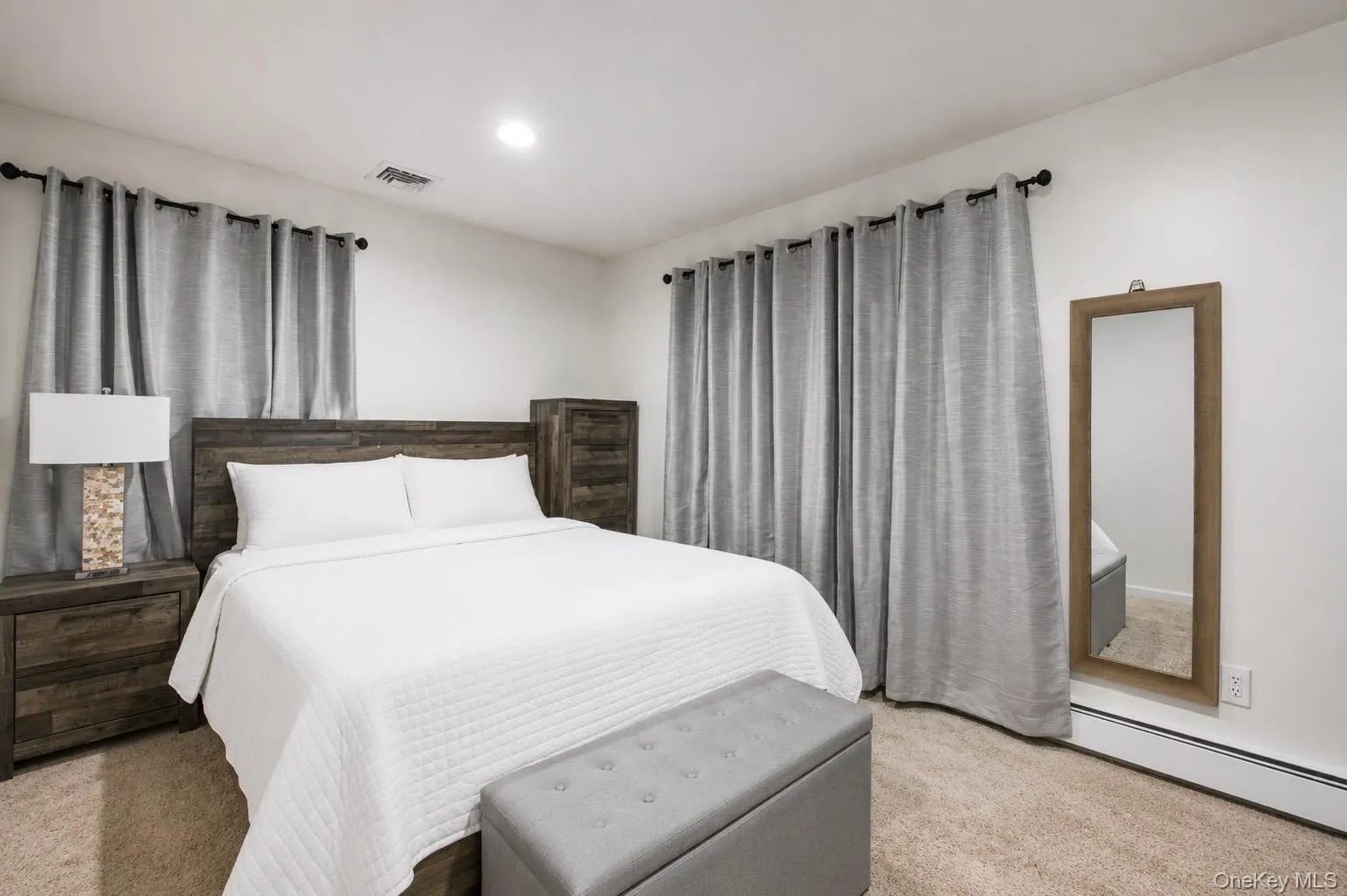 9 Starr Street, Brookhaven, NY, 3 Bedrooms Bedrooms, 6 Rooms Rooms,2 BathroomsBathrooms,Residential,For Rent,Starr,0,1022825 9 Starr Street, Brookhaven, NY, 3 Bedrooms Bedrooms, 6 Rooms Rooms,2 BathroomsBathrooms,Residential,For Rent,Starr,0,1022825