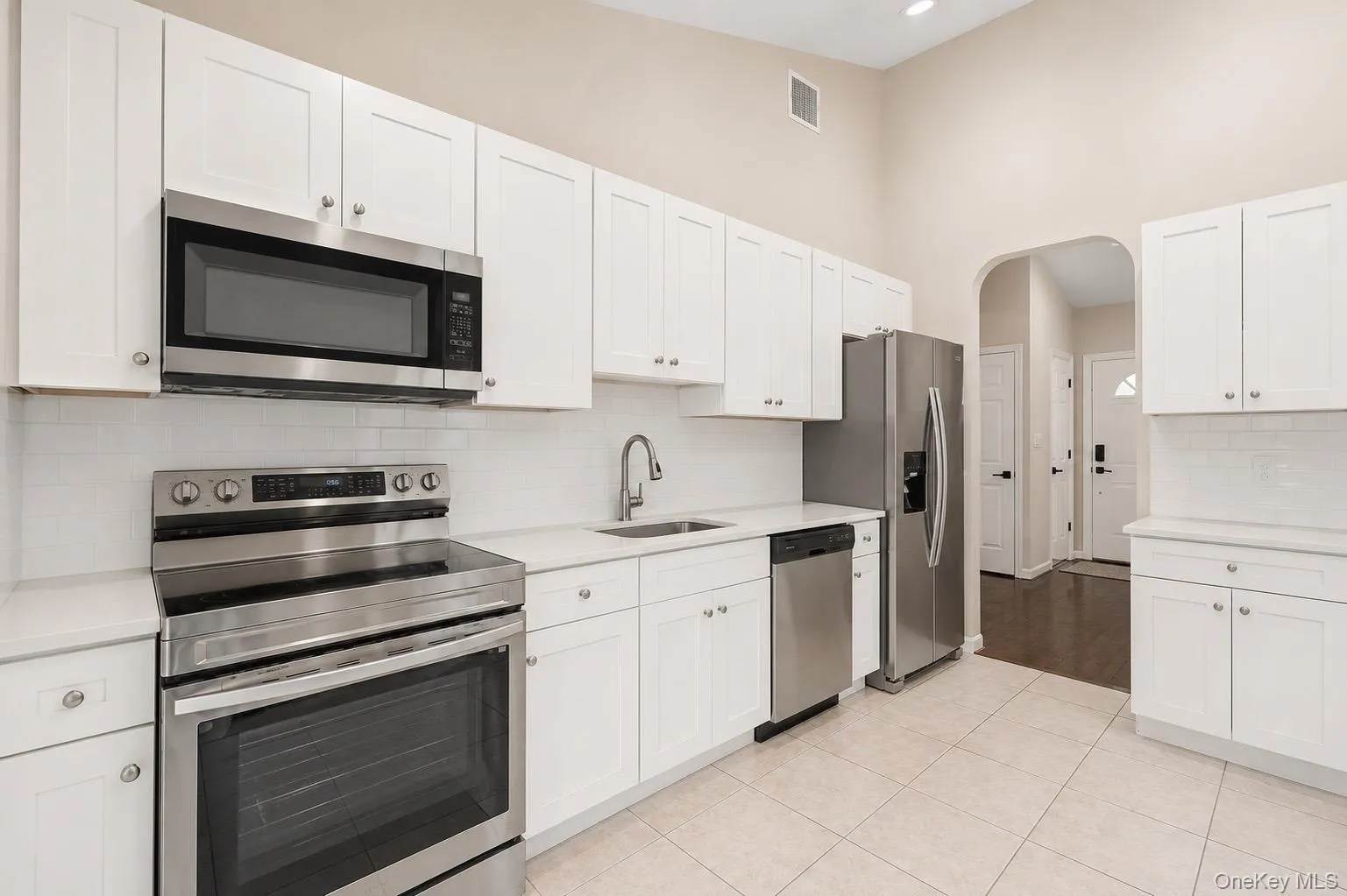 9 Starr Street, Brookhaven, NY, 3 Bedrooms Bedrooms, 6 Rooms Rooms,2 BathroomsBathrooms,Residential,For Rent,Starr,0,1022825 9 Starr Street, Brookhaven, NY, 3 Bedrooms Bedrooms, 6 Rooms Rooms,2 BathroomsBathrooms,Residential,For Rent,Starr,0,1022825
