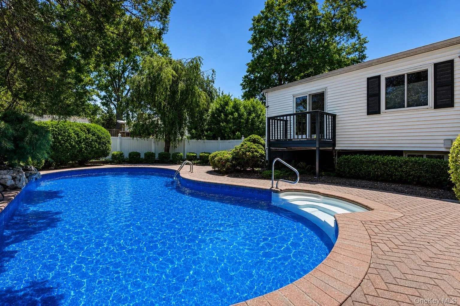 9 Starr Street, Brookhaven, NY, 3 Bedrooms Bedrooms, 6 Rooms Rooms,2 BathroomsBathrooms,Residential,For Rent,Starr,0,1022825 9 Starr Street, Brookhaven, NY, 3 Bedrooms Bedrooms, 6 Rooms Rooms,2 BathroomsBathrooms,Residential,For Rent,Starr,0,1022825