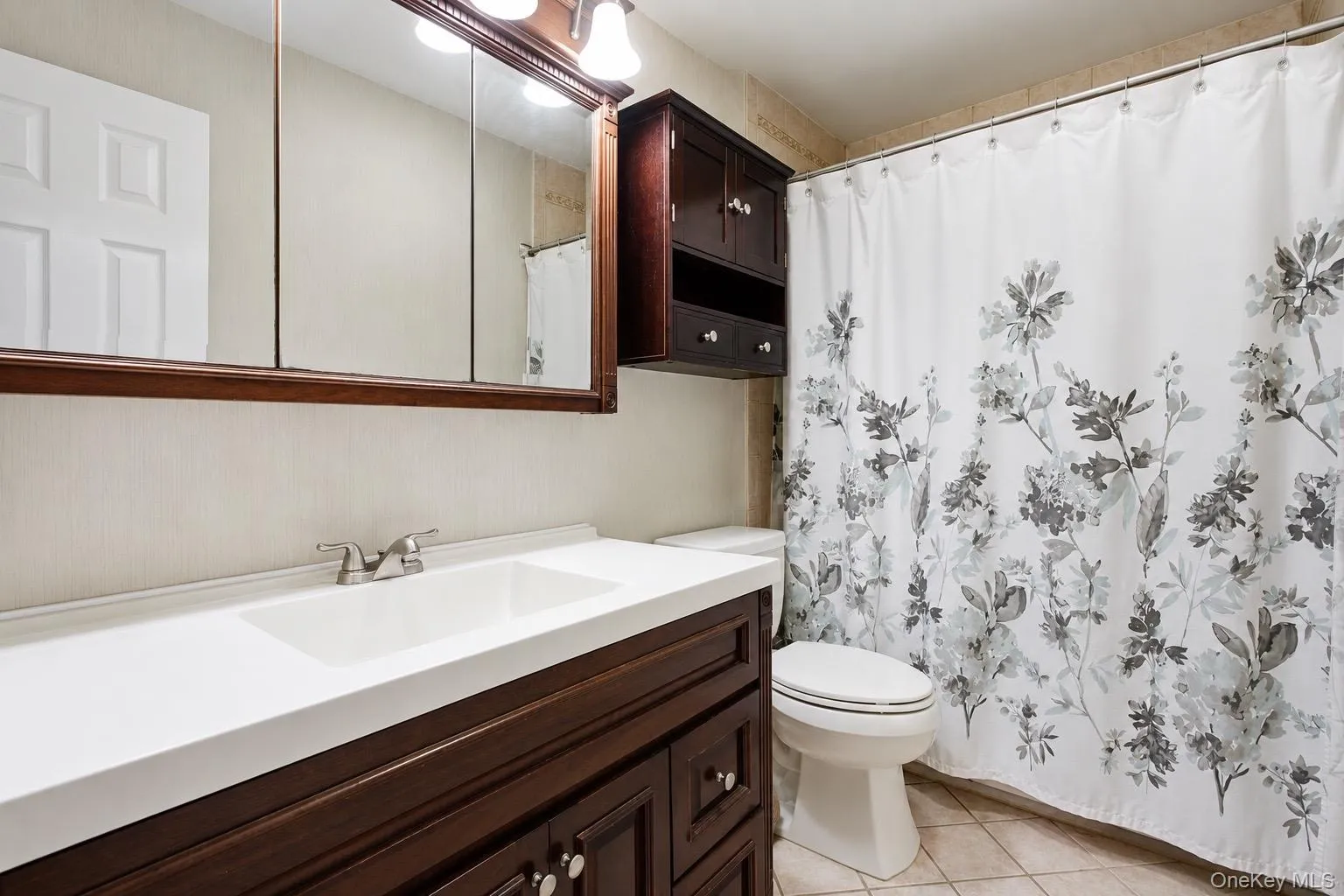 9 Starr Street, Brookhaven, NY, 3 Bedrooms Bedrooms, 6 Rooms Rooms,2 BathroomsBathrooms,Residential,For Rent,Starr,0,1022825 9 Starr Street, Brookhaven, NY, 3 Bedrooms Bedrooms, 6 Rooms Rooms,2 BathroomsBathrooms,Residential,For Rent,Starr,0,1022825