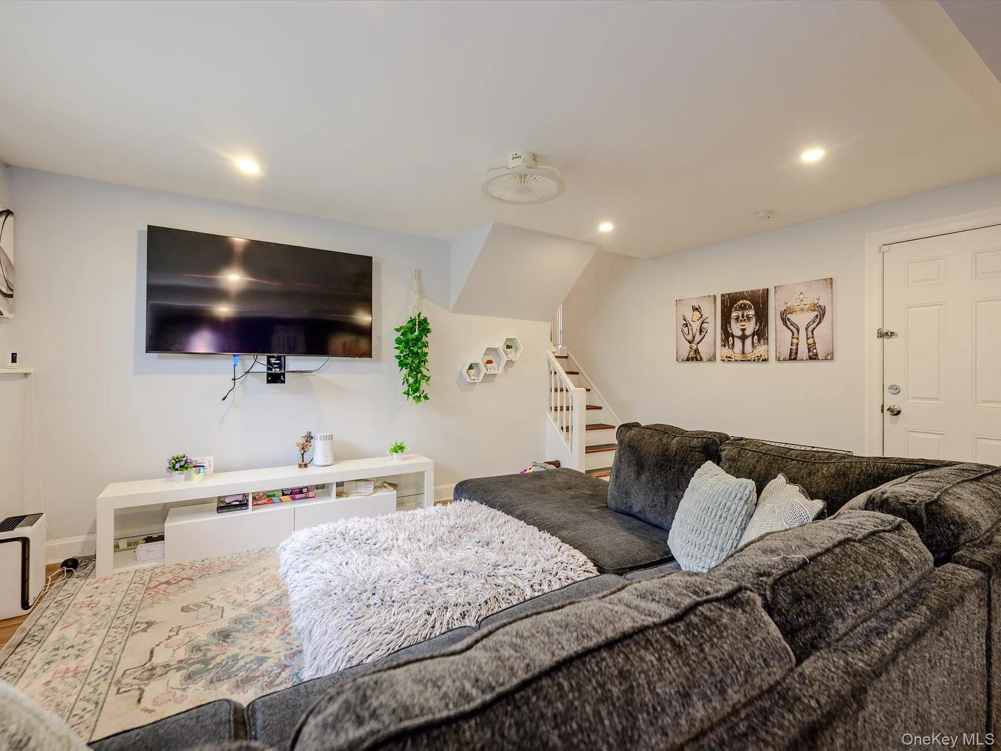2182 Baylis Avenue, Hempstead, NY, 3 Bedrooms Bedrooms, 10 Rooms Rooms,3 BathroomsBathrooms,Residential,For Rent,Baylis,0,1022826 2182 Baylis Avenue, Hempstead, NY, 3 Bedrooms Bedrooms, 10 Rooms Rooms,3 BathroomsBathrooms,Residential,For Rent,Baylis,0,1022826