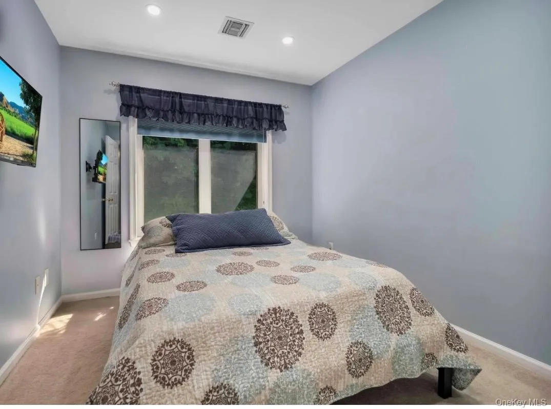 146 Foltim Way, Clarkstown, NY, 3 Bedrooms Bedrooms, 6 Rooms Rooms,2 BathroomsBathrooms,Residential,For Rent,Foltim,0,1022831 146 Foltim Way, Clarkstown, NY, 3 Bedrooms Bedrooms, 6 Rooms Rooms,2 BathroomsBathrooms,Residential,For Rent,Foltim,0,1022831