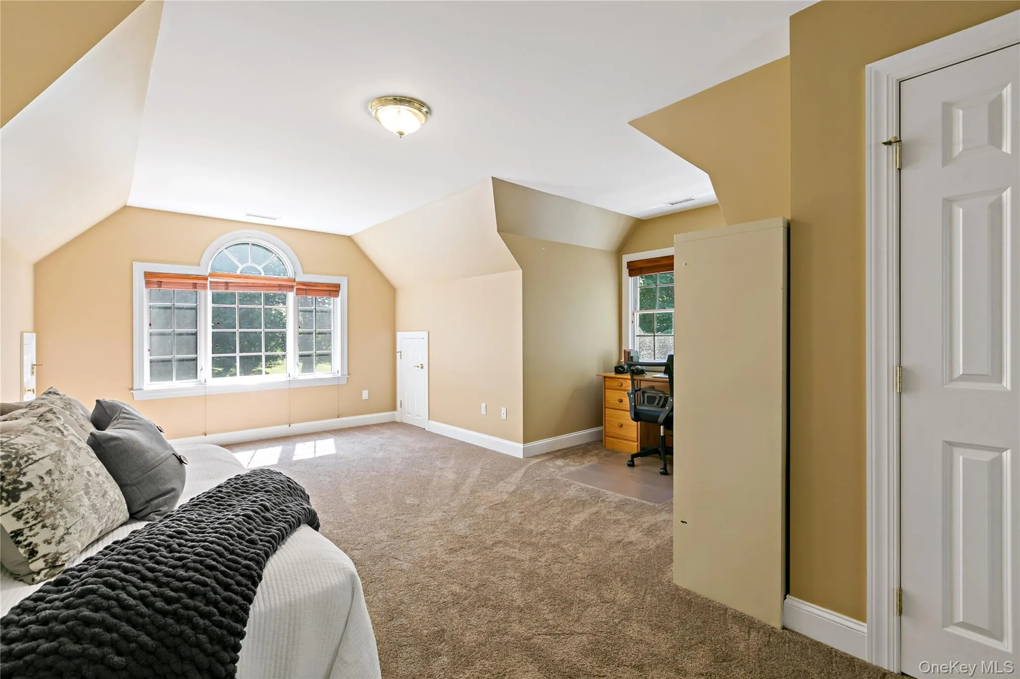 1985 Hunterbrook Road, Yorktown, NY, 5 Bedrooms Bedrooms, 13 Rooms Rooms,4 BathroomsBathrooms,Residential,For Rent,Hunterbrook,0,1022836 1985 Hunterbrook Road, Yorktown, NY, 5 Bedrooms Bedrooms, 13 Rooms Rooms,4 BathroomsBathrooms,Residential,For Rent,Hunterbrook,0,1022836
