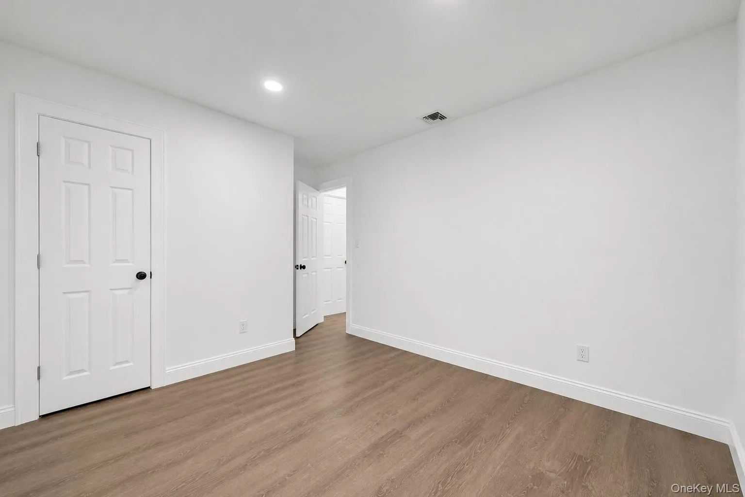 55 Yuma Lane, Islip, NY, 4 Bedrooms Bedrooms, 9 Rooms Rooms,2 BathroomsBathrooms,Residential,For Rent,Yuma,0,1022841 55 Yuma Lane, Islip, NY, 4 Bedrooms Bedrooms, 9 Rooms Rooms,2 BathroomsBathrooms,Residential,For Rent,Yuma,0,1022841