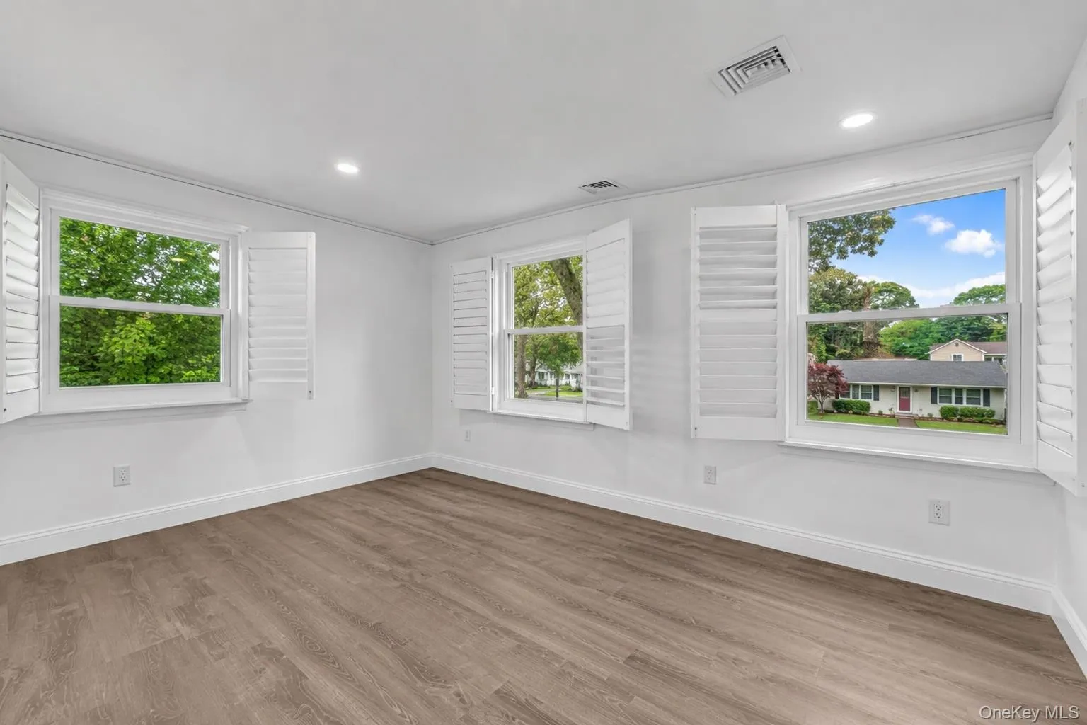 55 Yuma Lane, Islip, NY, 4 Bedrooms Bedrooms, 9 Rooms Rooms,2 BathroomsBathrooms,Residential,For Rent,Yuma,0,1022841 55 Yuma Lane, Islip, NY, 4 Bedrooms Bedrooms, 9 Rooms Rooms,2 BathroomsBathrooms,Residential,For Rent,Yuma,0,1022841
