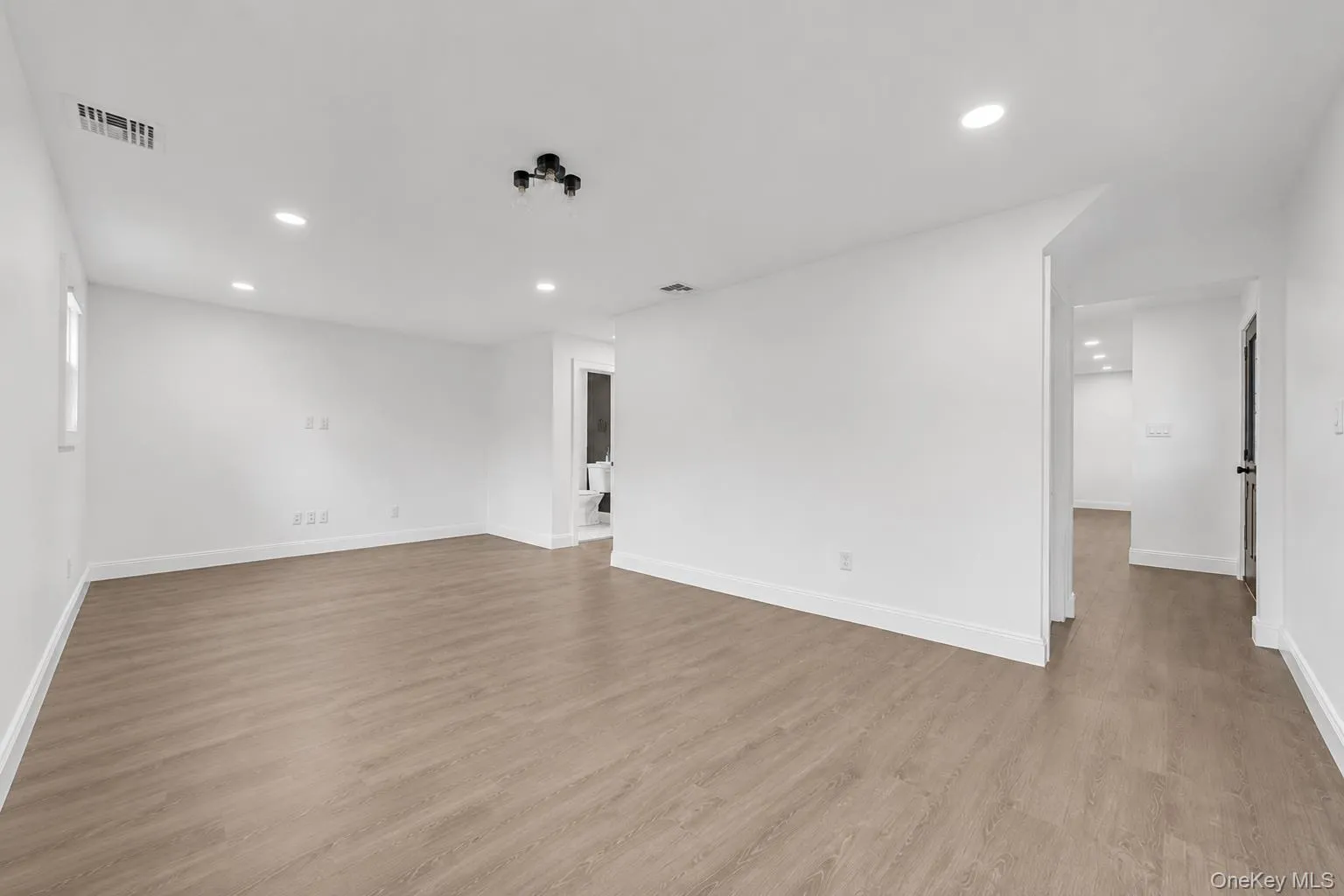 55 Yuma Lane, Islip, NY, 4 Bedrooms Bedrooms, 9 Rooms Rooms,2 BathroomsBathrooms,Residential,For Rent,Yuma,0,1022841 55 Yuma Lane, Islip, NY, 4 Bedrooms Bedrooms, 9 Rooms Rooms,2 BathroomsBathrooms,Residential,For Rent,Yuma,0,1022841