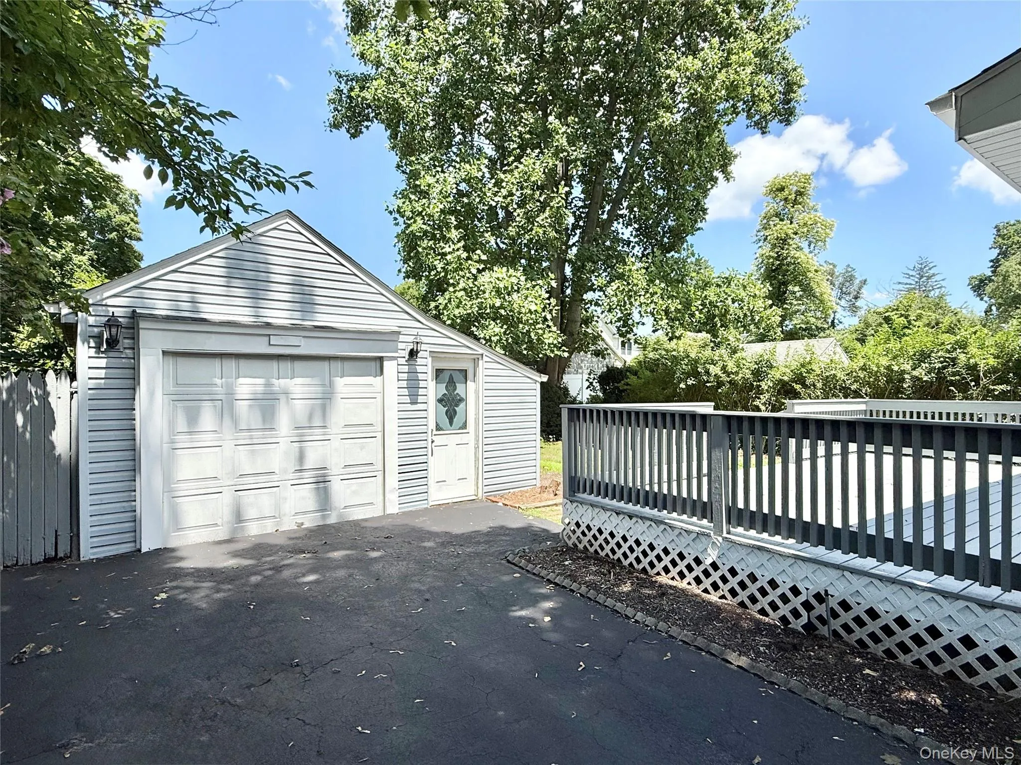 20 Baylis Place, Oyster Bay, NY, 3 Bedrooms Bedrooms, 6 Rooms Rooms,3 BathroomsBathrooms,Residential,For Rent,Baylis,0,1022844 20 Baylis Place, Oyster Bay, NY, 3 Bedrooms Bedrooms, 6 Rooms Rooms,3 BathroomsBathrooms,Residential,For Rent,Baylis,0,1022844