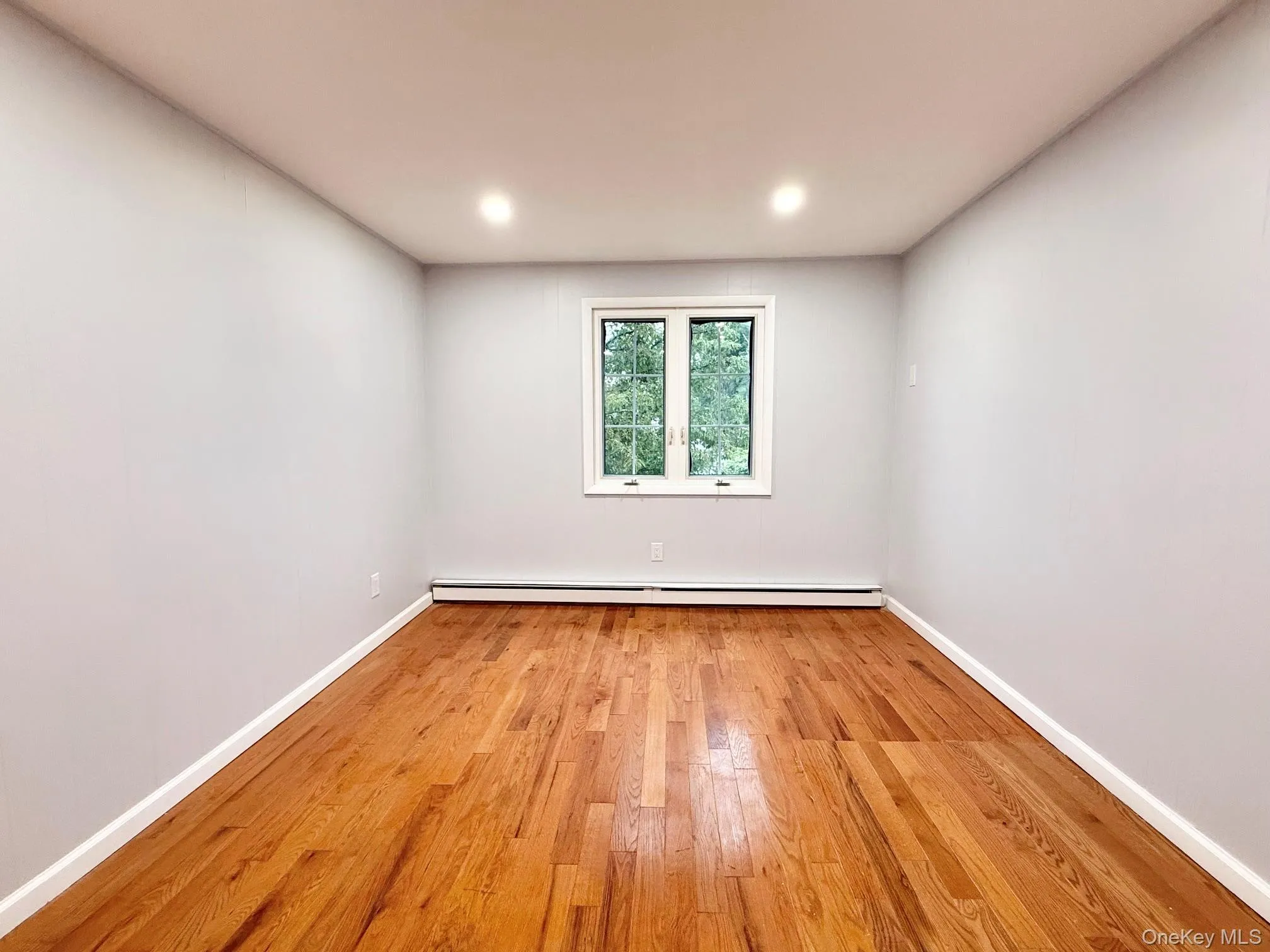 20 Baylis Place, Oyster Bay, NY, 3 Bedrooms Bedrooms, 6 Rooms Rooms,3 BathroomsBathrooms,Residential,For Rent,Baylis,0,1022844 20 Baylis Place, Oyster Bay, NY, 3 Bedrooms Bedrooms, 6 Rooms Rooms,3 BathroomsBathrooms,Residential,For Rent,Baylis,0,1022844