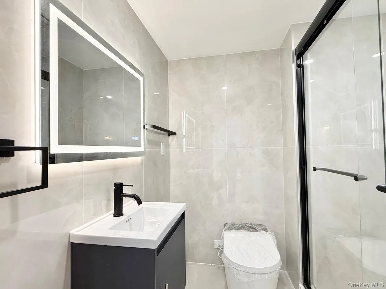 20 Baylis Place, Oyster Bay, NY, 3 Bedrooms Bedrooms, 6 Rooms Rooms,3 BathroomsBathrooms,Residential,For Rent,Baylis,0,1022844 20 Baylis Place, Oyster Bay, NY, 3 Bedrooms Bedrooms, 6 Rooms Rooms,3 BathroomsBathrooms,Residential,For Rent,Baylis,0,1022844