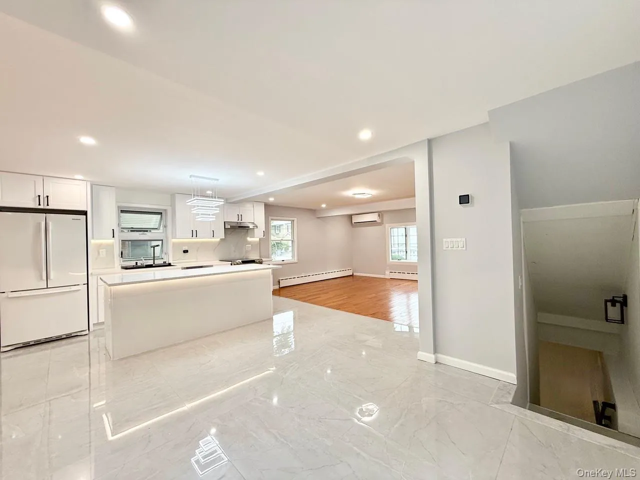 20 Baylis Place, Oyster Bay, NY, 3 Bedrooms Bedrooms, 6 Rooms Rooms,3 BathroomsBathrooms,Residential,For Rent,Baylis,0,1022844 20 Baylis Place, Oyster Bay, NY, 3 Bedrooms Bedrooms, 6 Rooms Rooms,3 BathroomsBathrooms,Residential,For Rent,Baylis,0,1022844