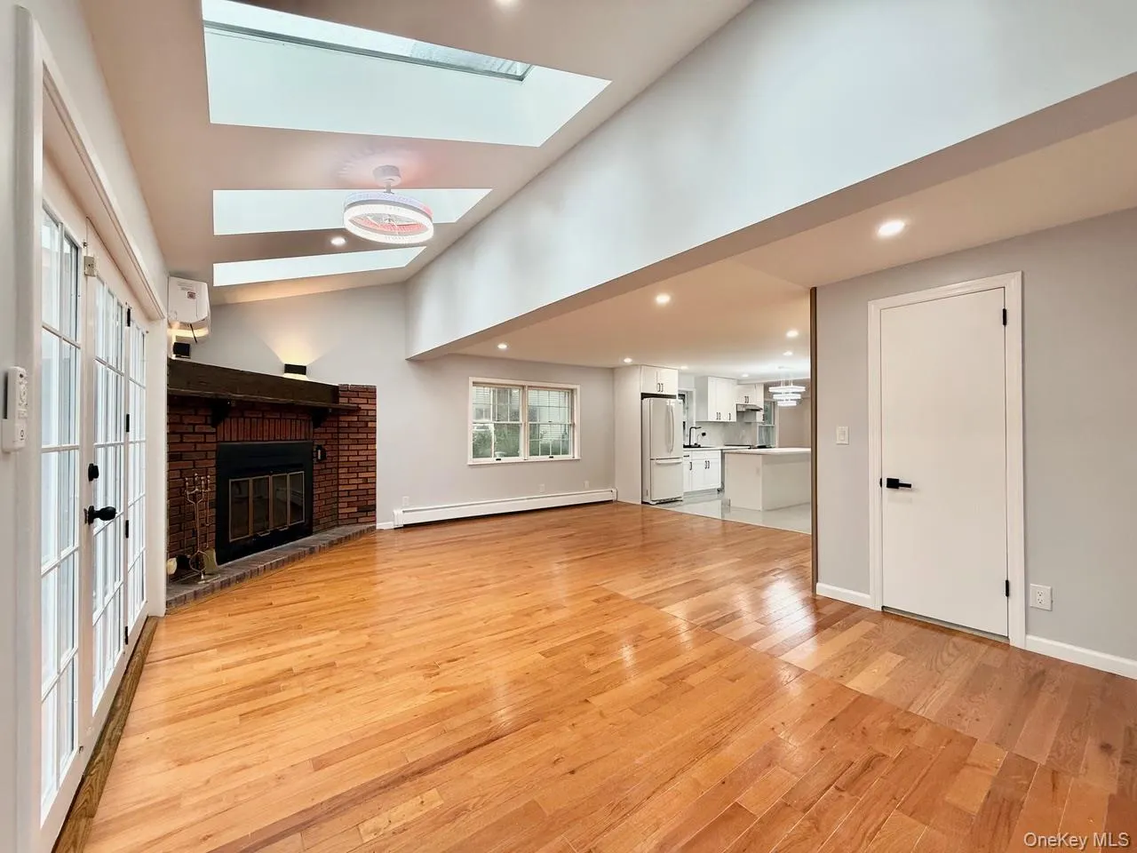 20 Baylis Place, Oyster Bay, NY, 3 Bedrooms Bedrooms, 6 Rooms Rooms,3 BathroomsBathrooms,Residential,For Rent,Baylis,0,1022844 20 Baylis Place, Oyster Bay, NY, 3 Bedrooms Bedrooms, 6 Rooms Rooms,3 BathroomsBathrooms,Residential,For Rent,Baylis,0,1022844