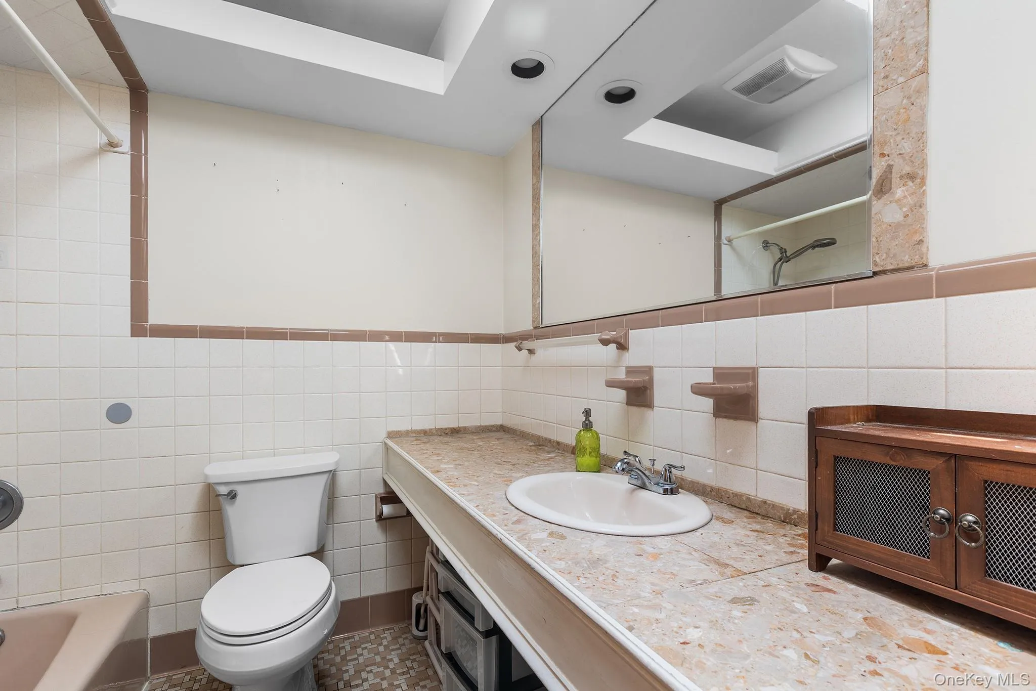 70 Gretna Hill Road, Pleasant Valley, NY, 3 Bedrooms Bedrooms, 7 Rooms Rooms,2 BathroomsBathrooms,Residential,For Rent,Gretna Hill,0,1022851 70 Gretna Hill Road, Pleasant Valley, NY, 3 Bedrooms Bedrooms, 7 Rooms Rooms,2 BathroomsBathrooms,Residential,For Rent,Gretna Hill,0,1022851