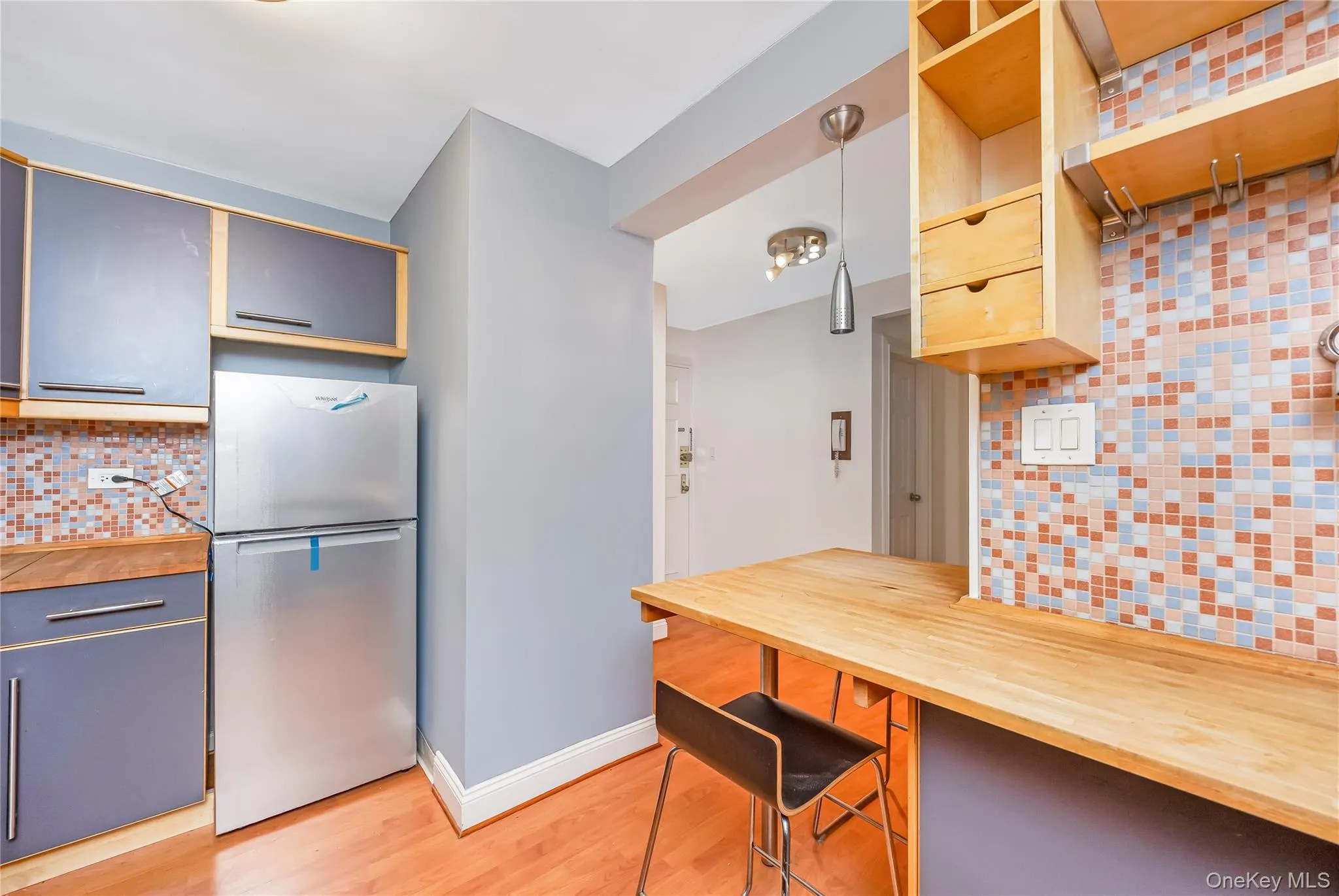 14050 Burden Crescent, New York, NY, 3 Rooms Rooms,1 BathroomBathrooms,Residential,For Rent,Burden Crescent,0,1022855 14050 Burden Crescent, New York, NY, 3 Rooms Rooms,1 BathroomBathrooms,Residential,For Rent,Burden Crescent,0,1022855